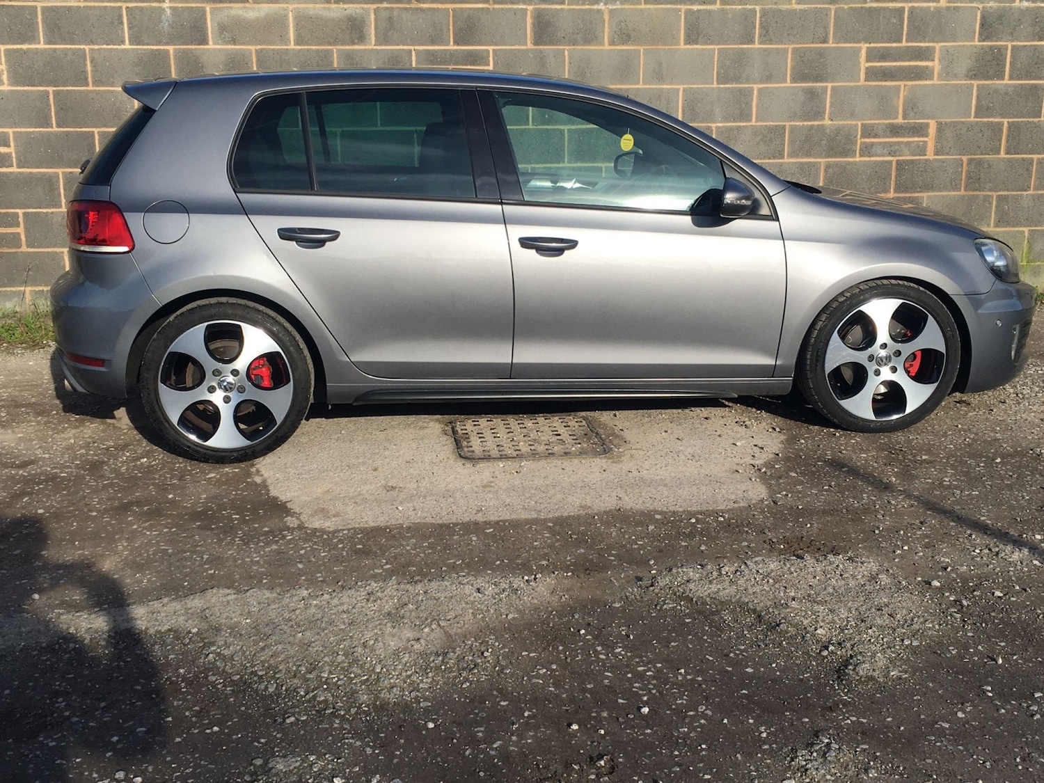 Used Volkswagen Golf 2010 for sale - 77778556: Photo 4