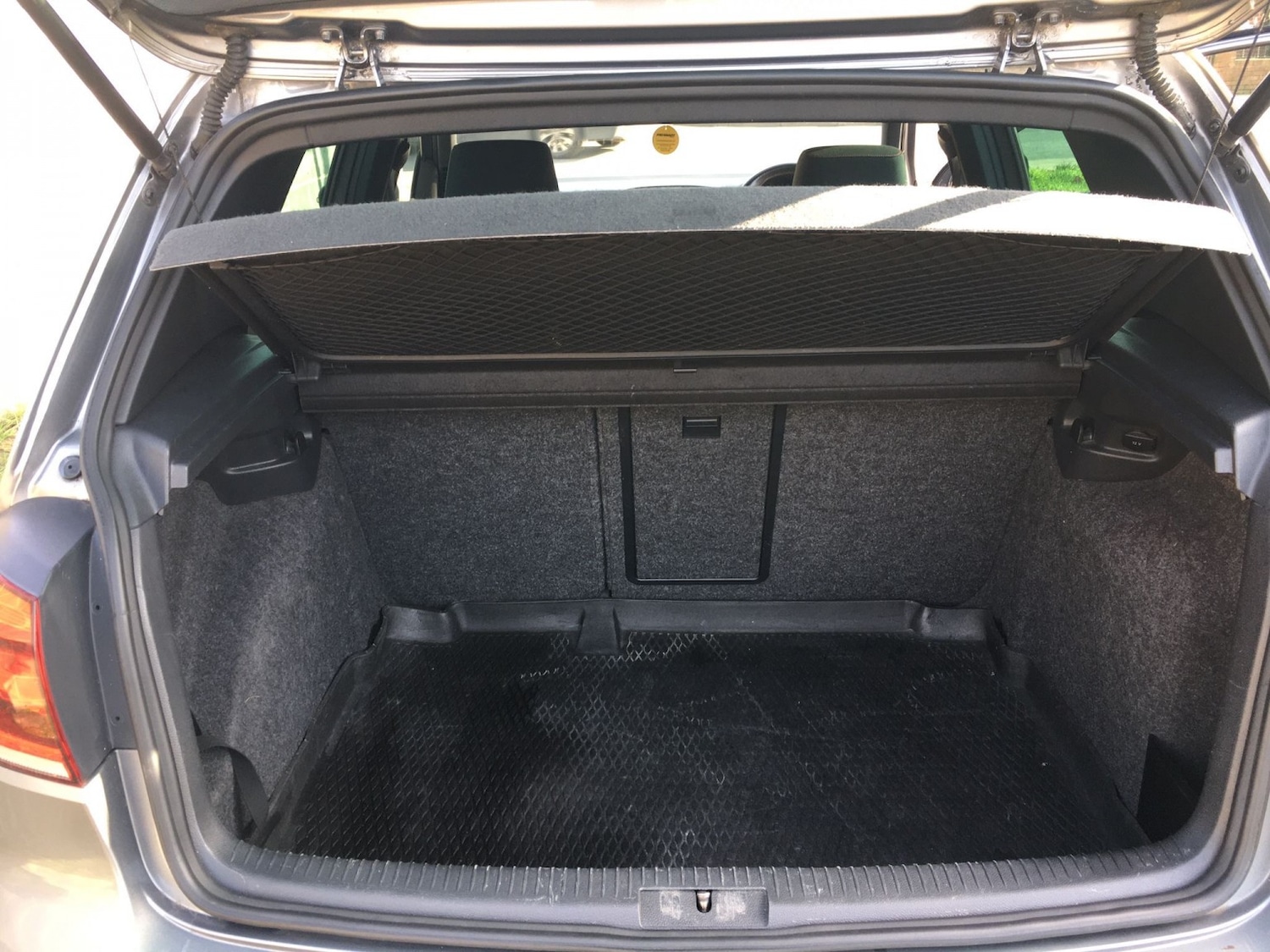 Used Volkswagen Golf 2010 for sale - 77778556: Photo 9