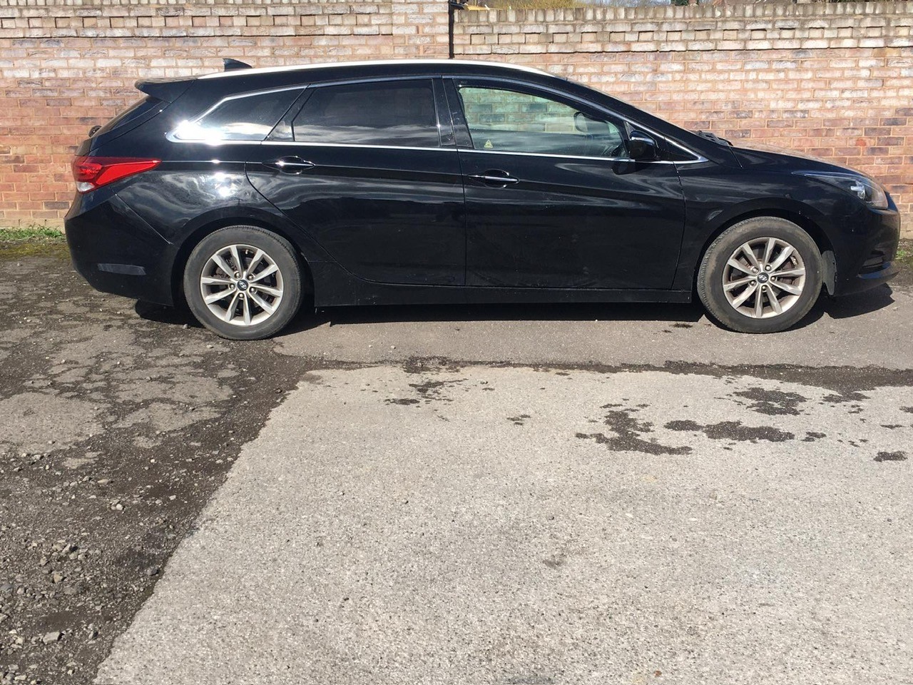 Used Hyundai i40 2015 for sale - 77906525: Photo 2