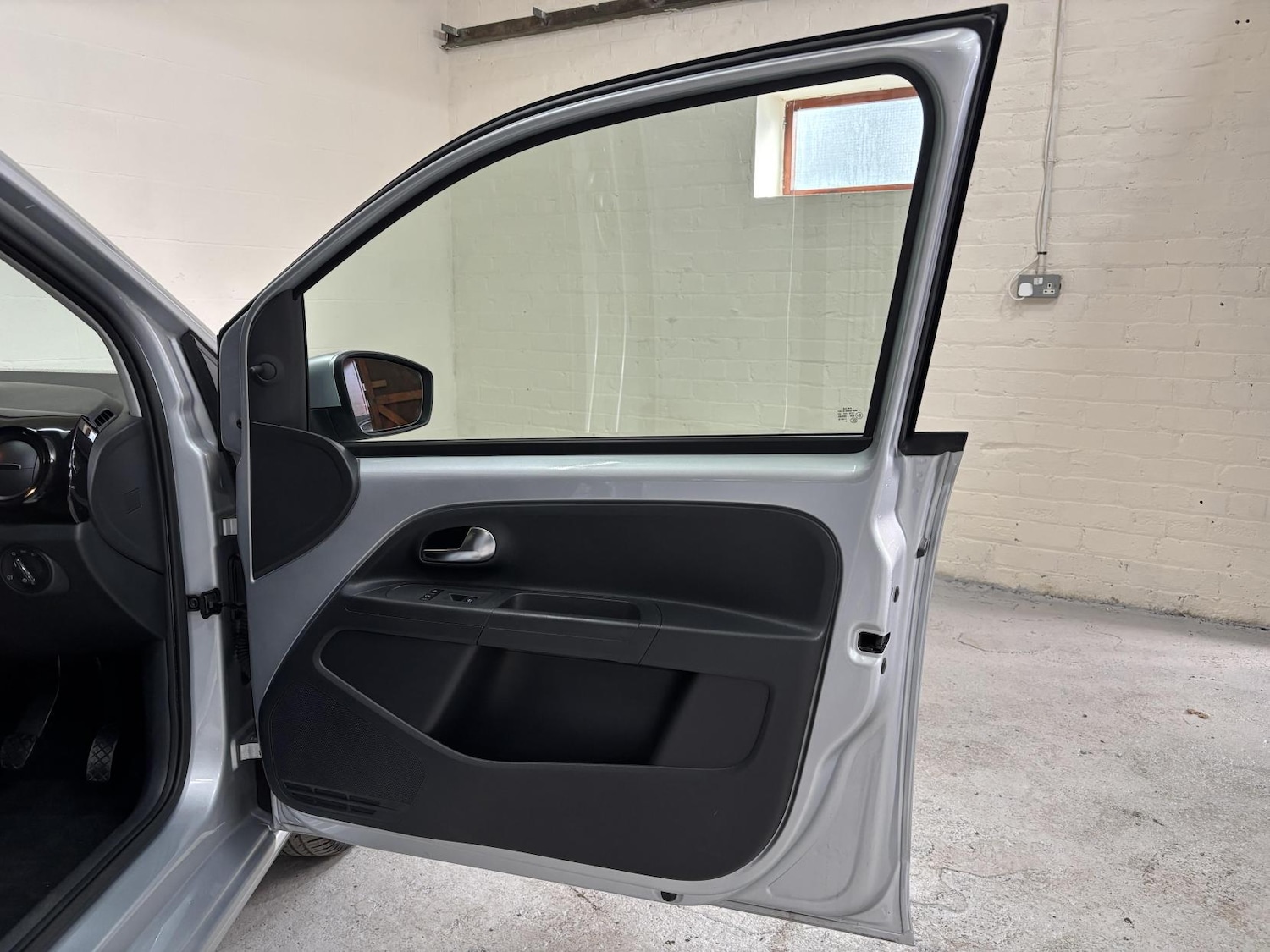 Used Volkswagen up! 2015 for sale - 77048027: Photo 20