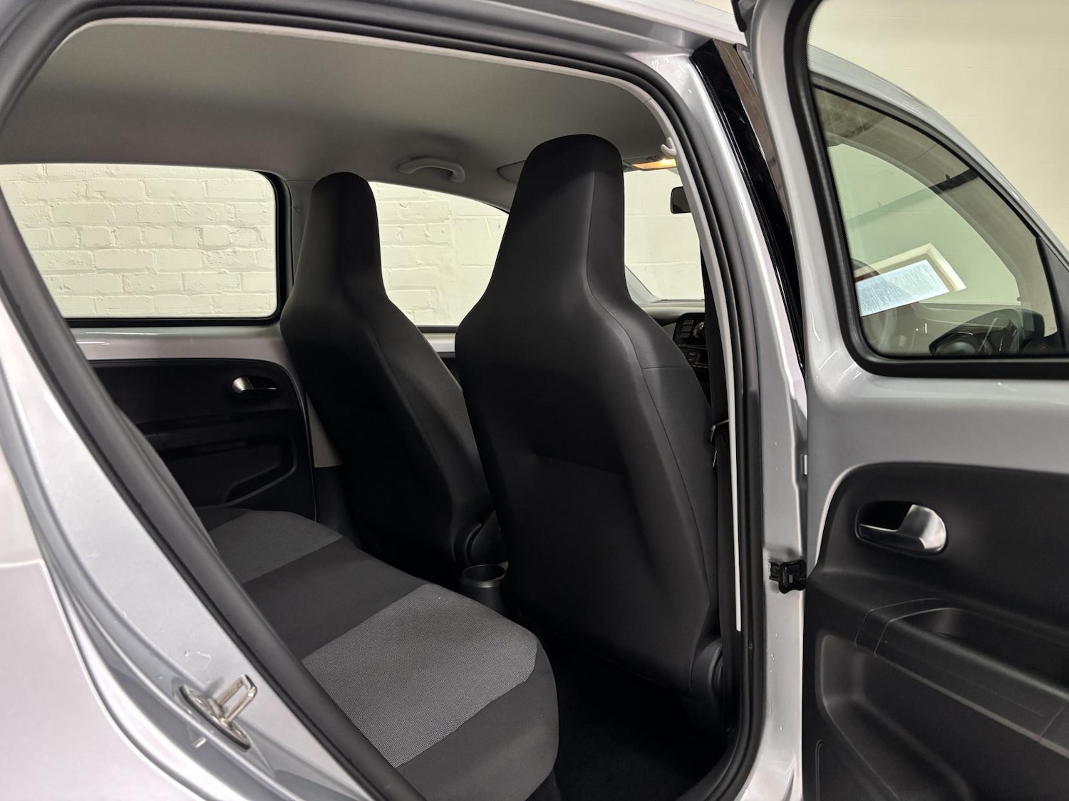 Used Volkswagen up! 2015 for sale - 77048027: Photo 23