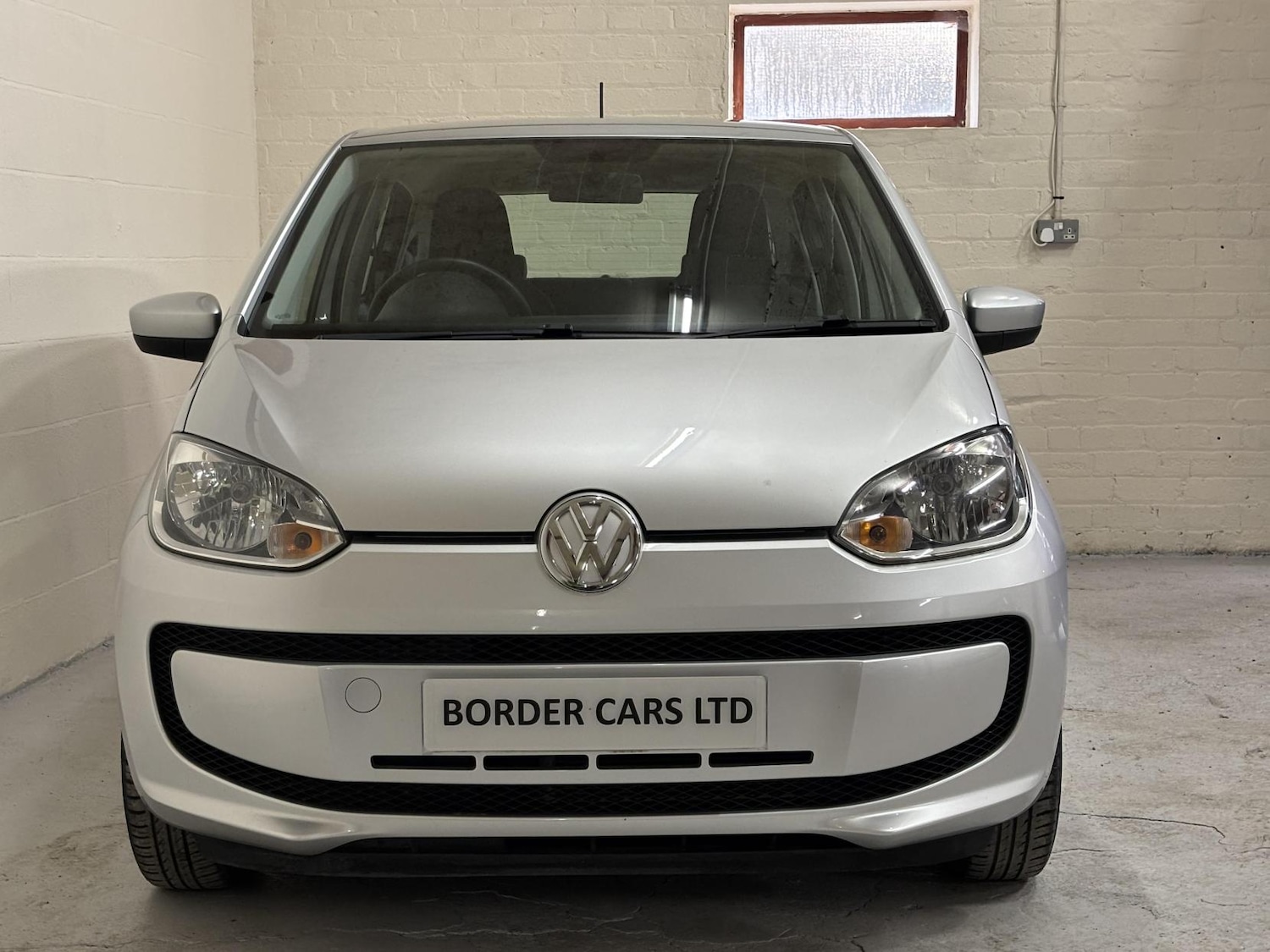 Used Volkswagen up! 2015 for sale - 77048027: Photo 3