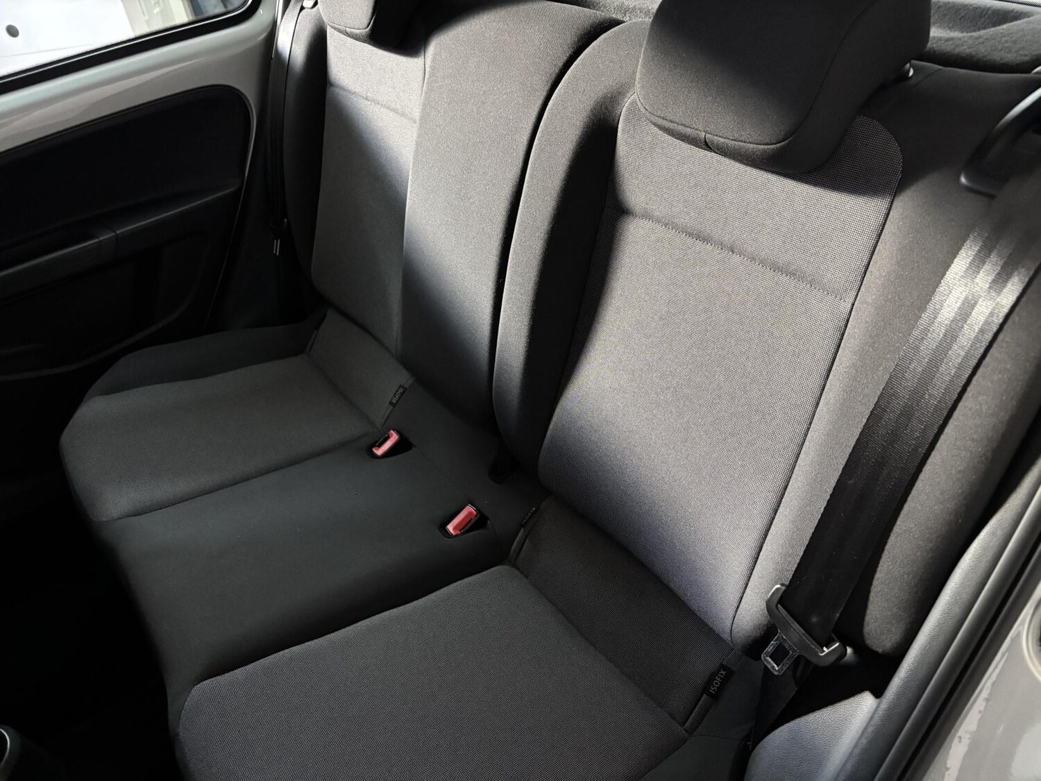 Used Volkswagen up! 2015 for sale - 77048027: Photo 31