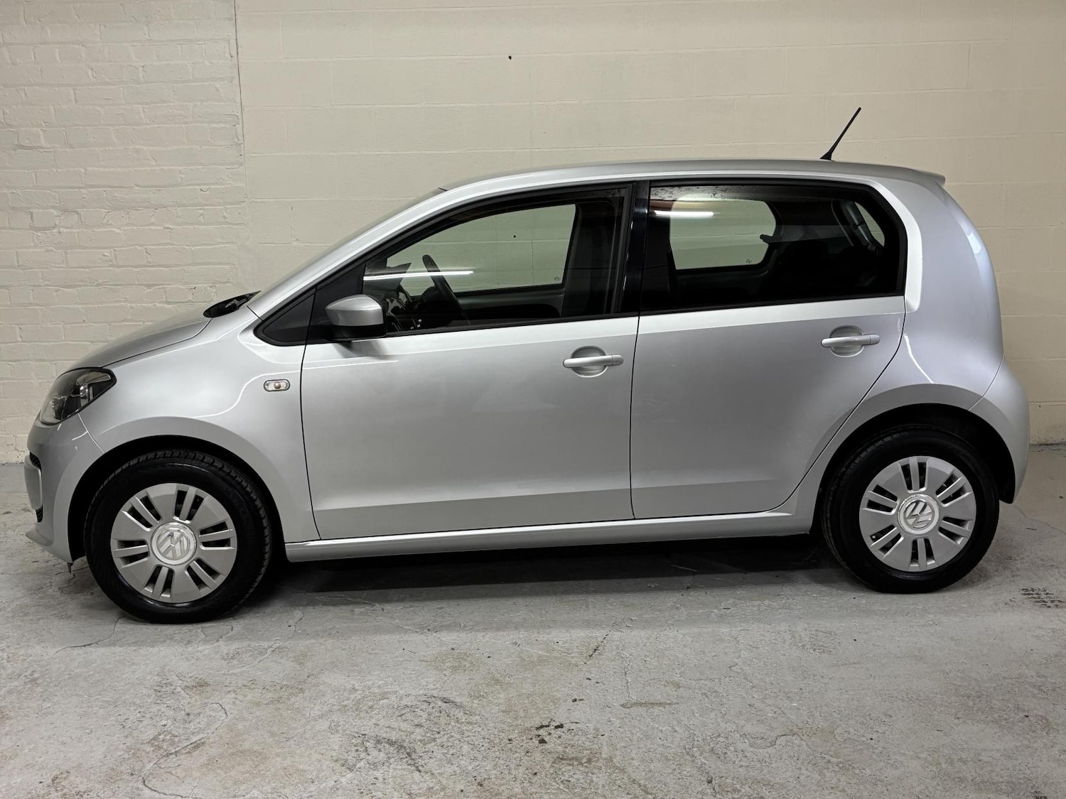 Used Volkswagen up! 2015 for sale - 77048027: Photo 6