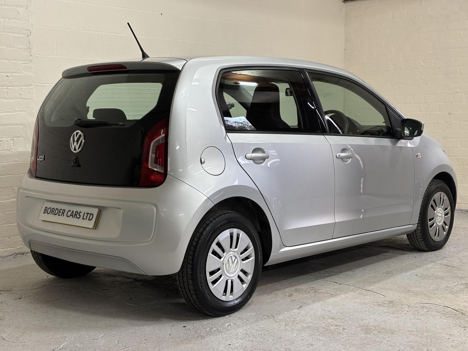 Used Volkswagen up! 2015 for sale - 77048027: Photo 8