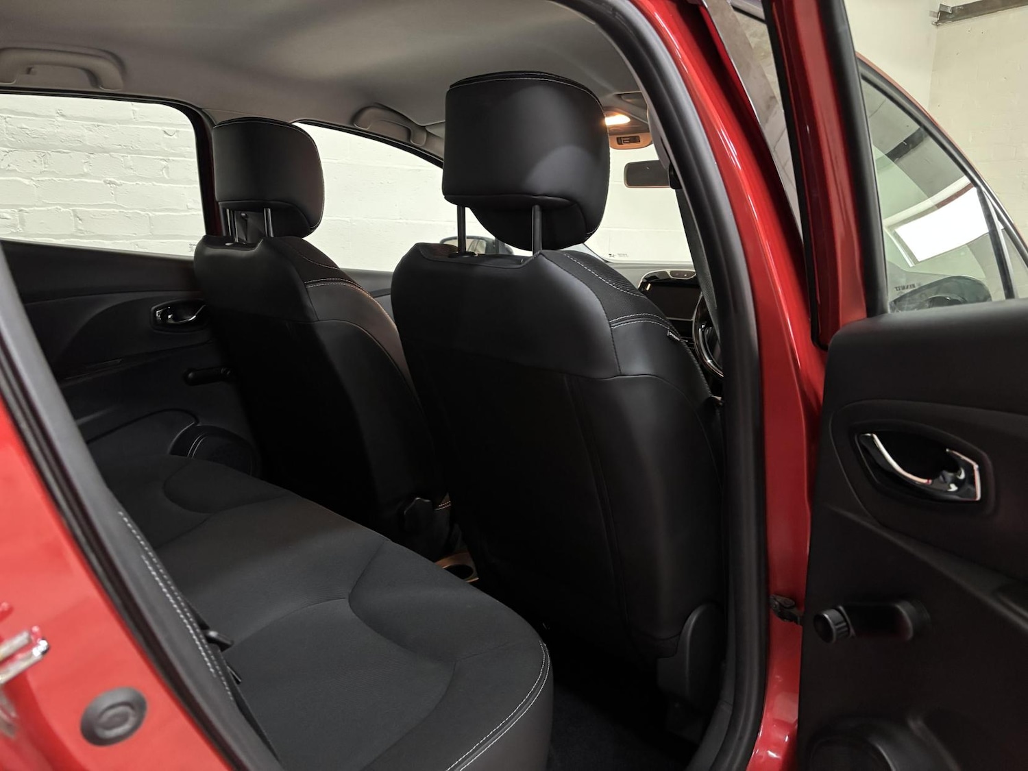 Used Renault Clio 2013 for sale - 77977378: Photo 19