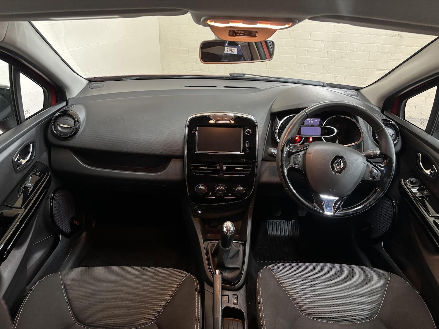 Used Renault Clio 2013 for sale - 77977378: Photo 33