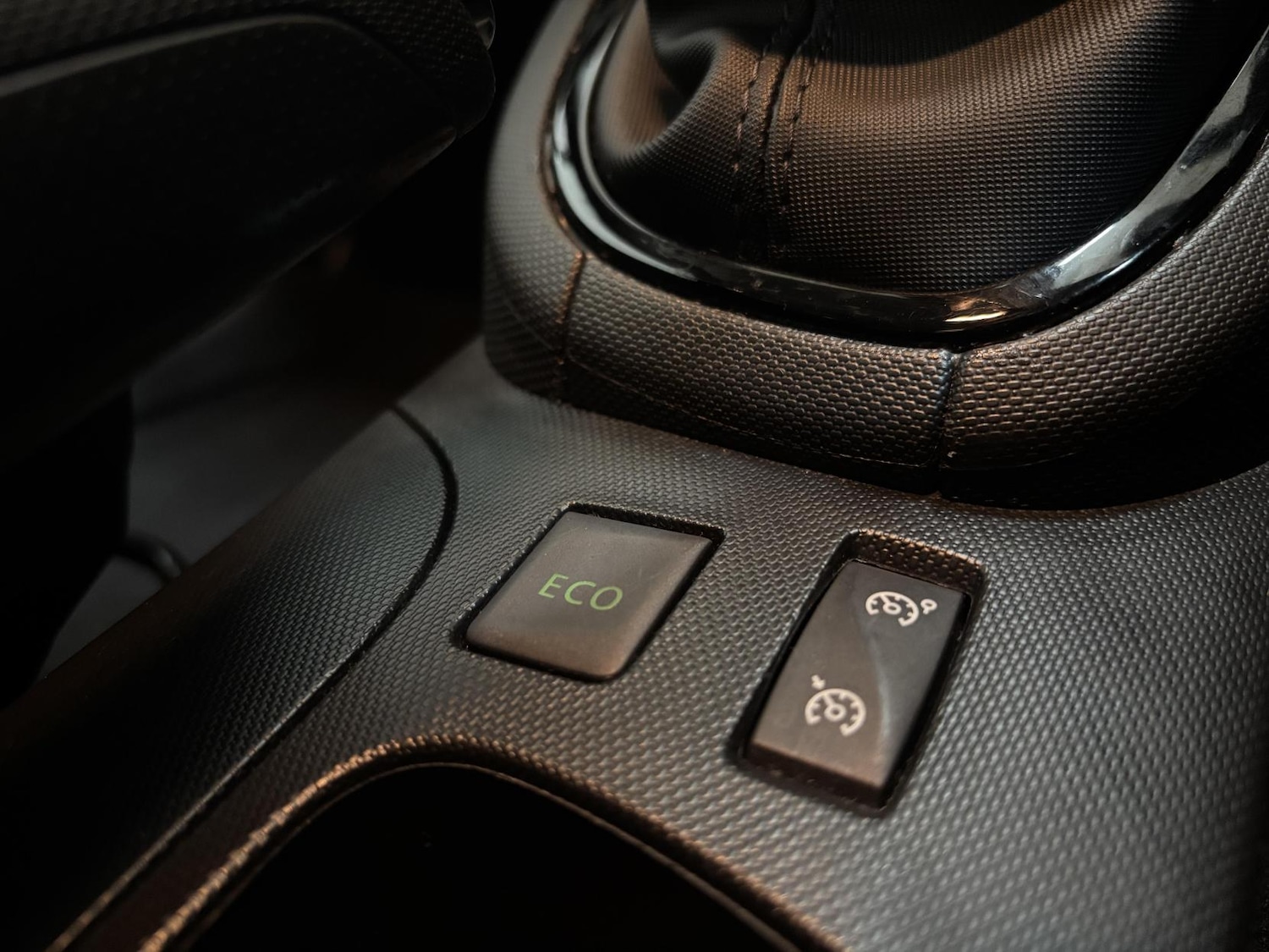 Used Renault Clio 2013 for sale - 77977378: Photo 55