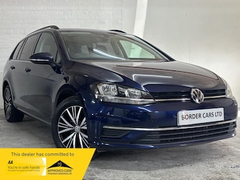 Used Volkswagen Golf 2018 for sale - 77975662: Photo