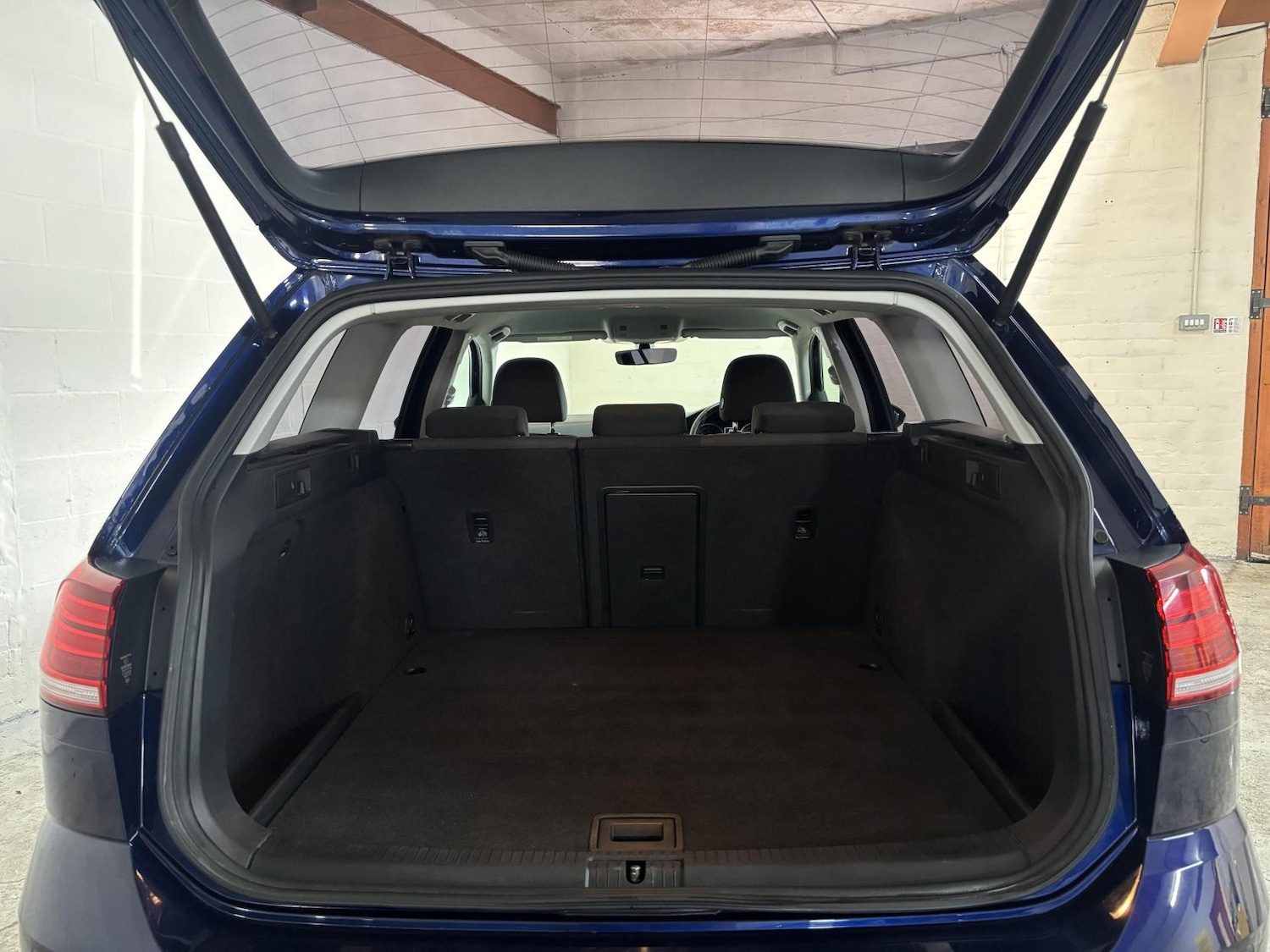 Used Volkswagen Golf 2018 for sale - 77975662: Photo 33