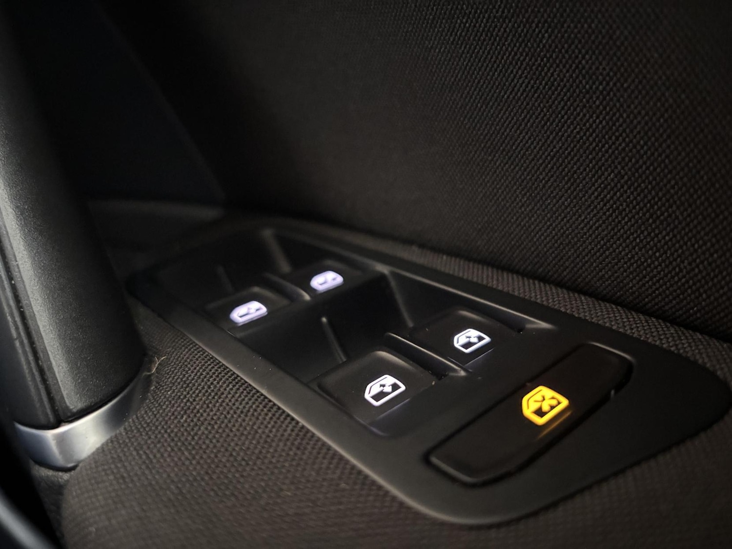 Used Volkswagen Golf 2018 for sale - 77975662: Photo 43