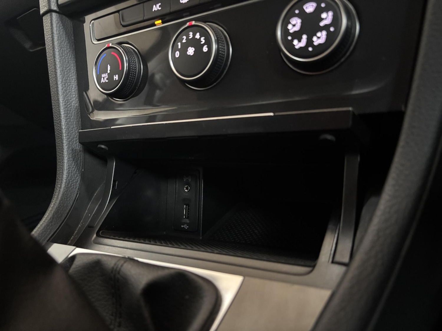 Used Volkswagen Golf 2018 for sale - 77975662: Photo 63