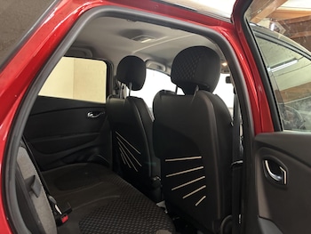 Used Renault Captur 2018 for sale - 78270485: Photo