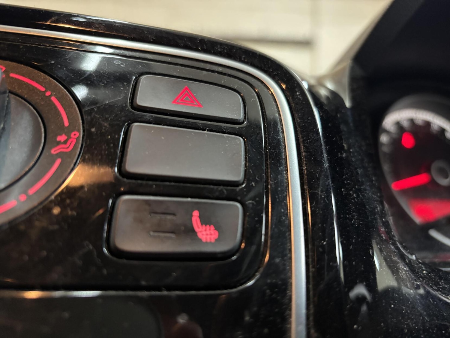 Used Volkswagen up! 2013 for sale - 77798717: Photo 11