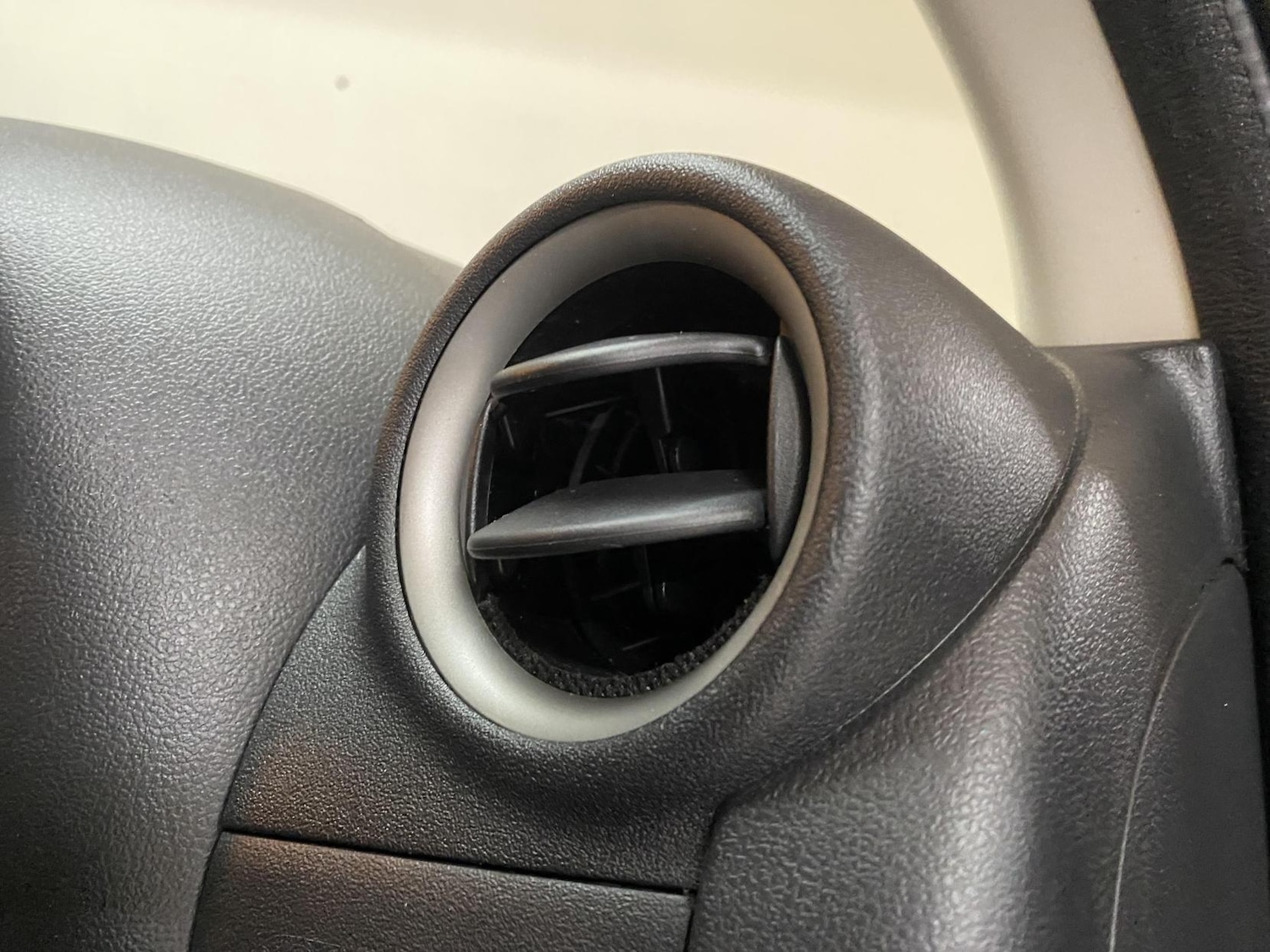 Used Nissan Micra 2014 for sale - 76850578: Photo 29