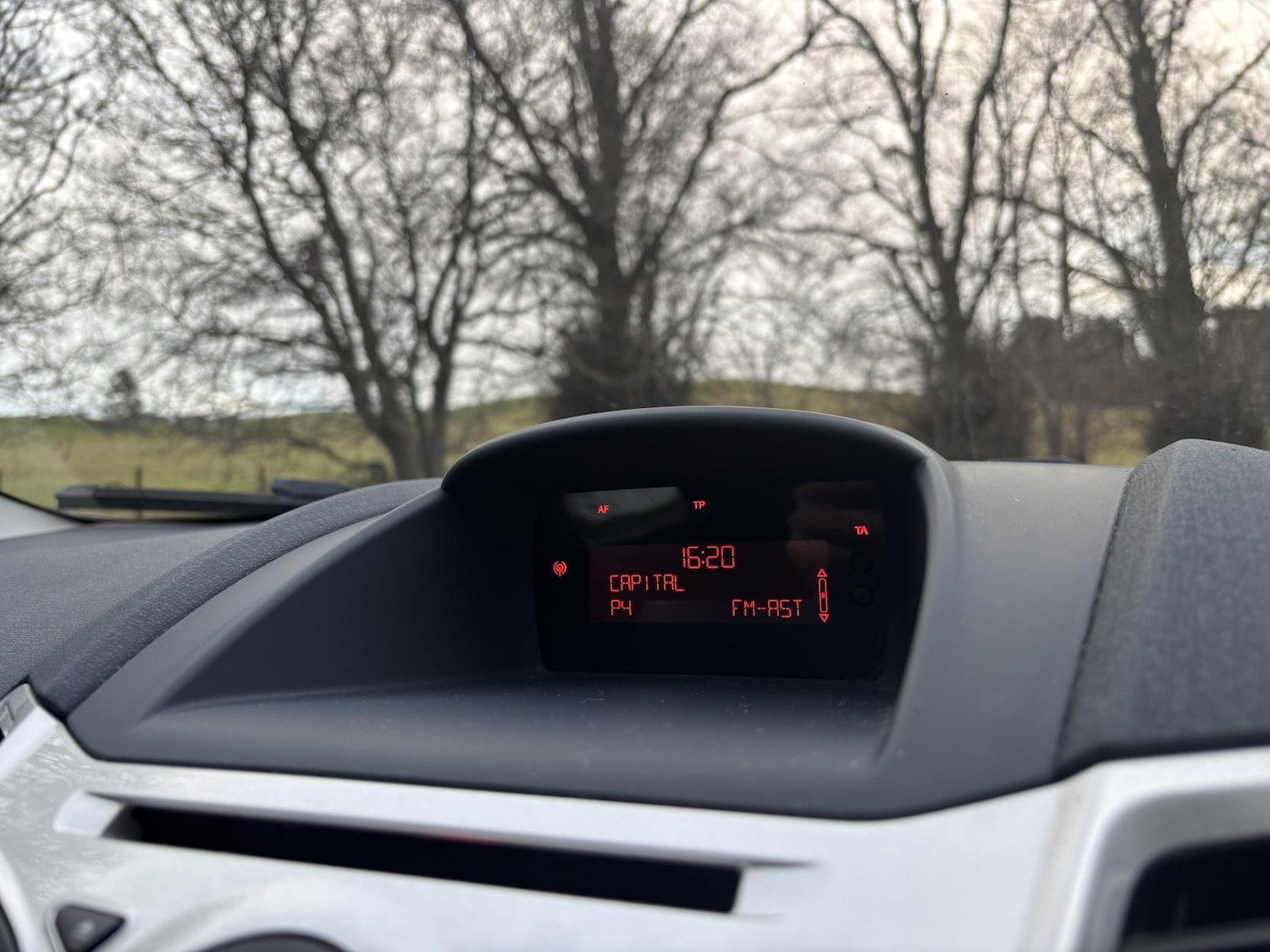 Used Ford Fiesta 2012 for sale - 77637128: Photo 8