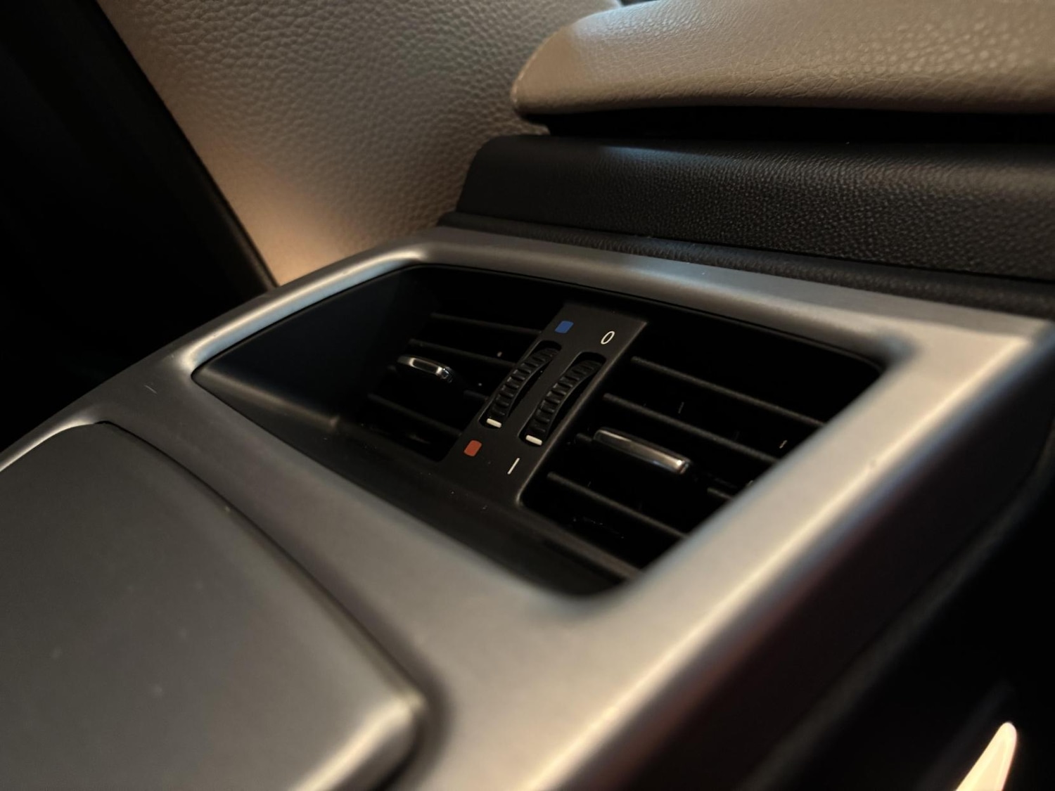 Used BMW 3 Series 2012 for sale - 76850575: Photo 25