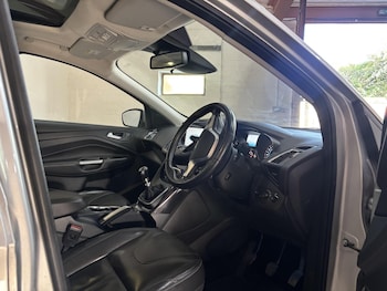 Used Ford Kuga 2015 for sale - 78682130: Photo