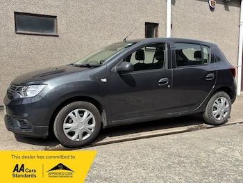 Used Dacia Sandero 2018 for sale - 79539058: Photo