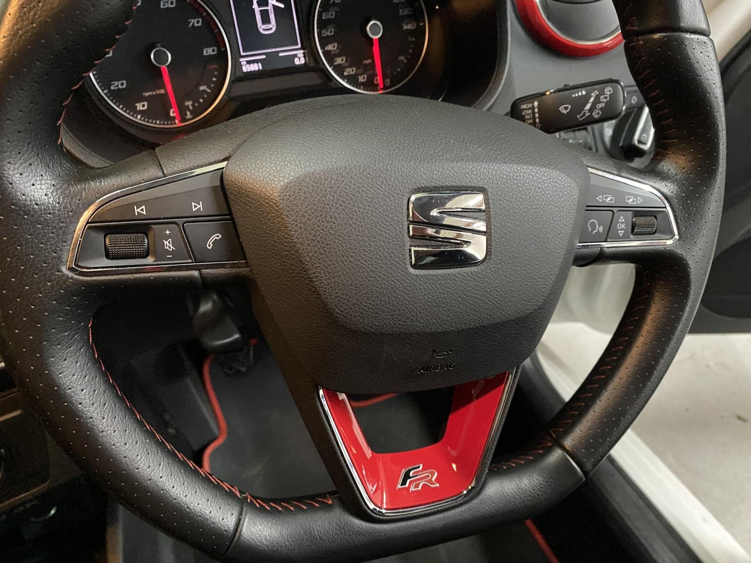 Used SEAT Ibiza 2017 for sale - 76850571: Photo 29