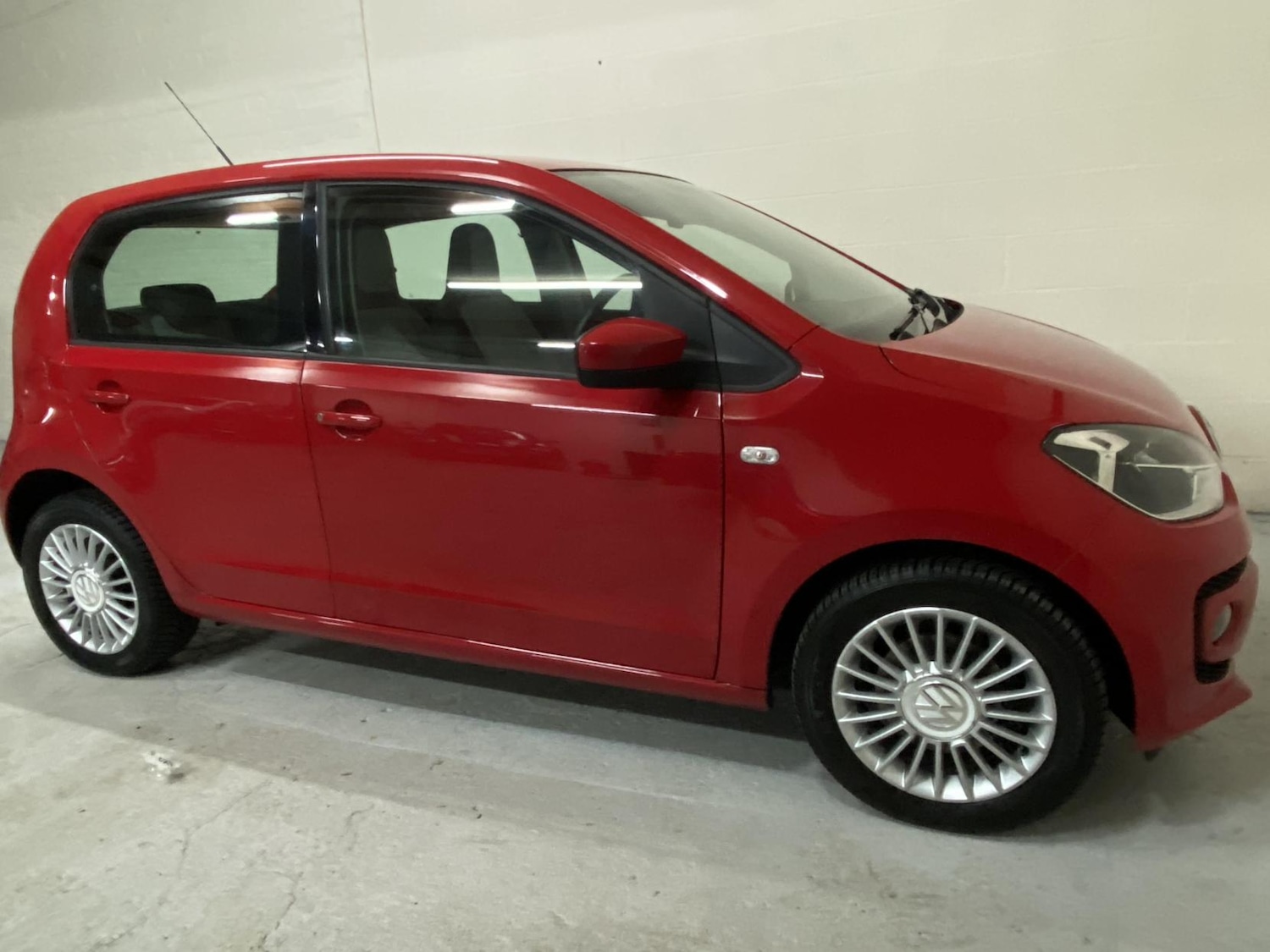 Used Volkswagen up! 2013 for sale - 76850573: Photo 13