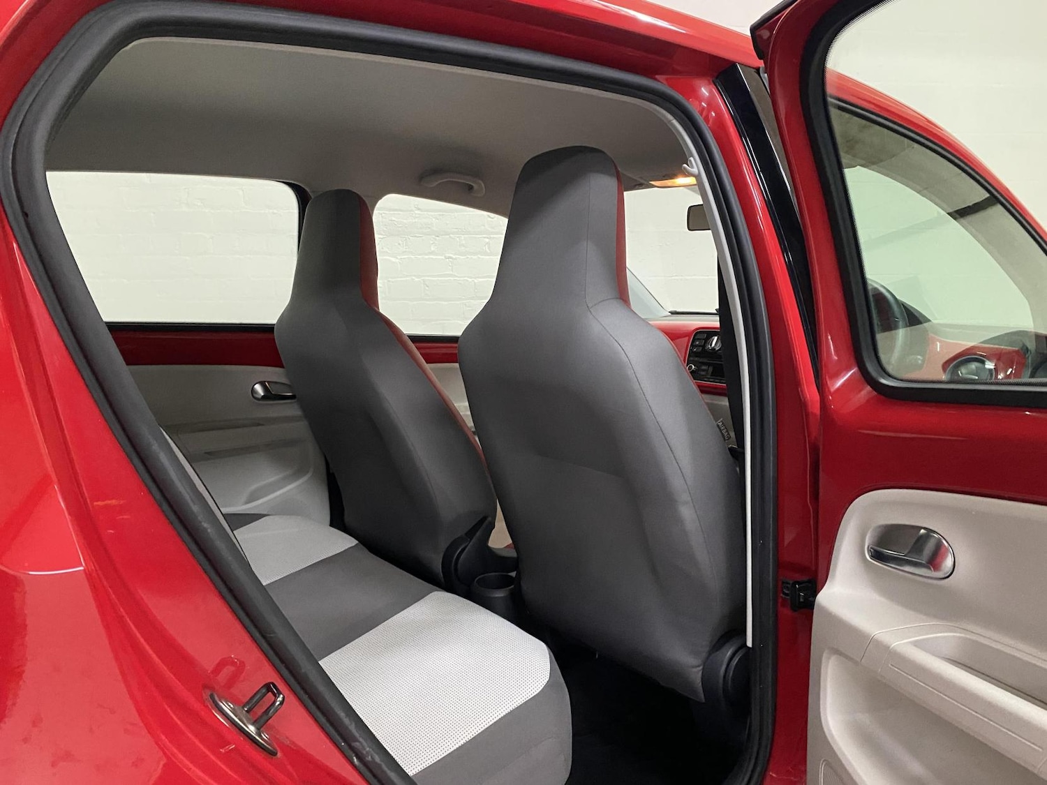 Used Volkswagen up! 2013 for sale - 76850573: Photo 19