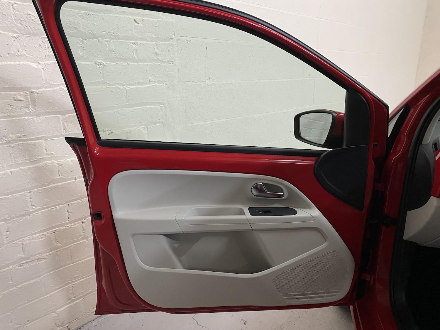 Used Volkswagen up! 2013 for sale - 76850573: Photo 22