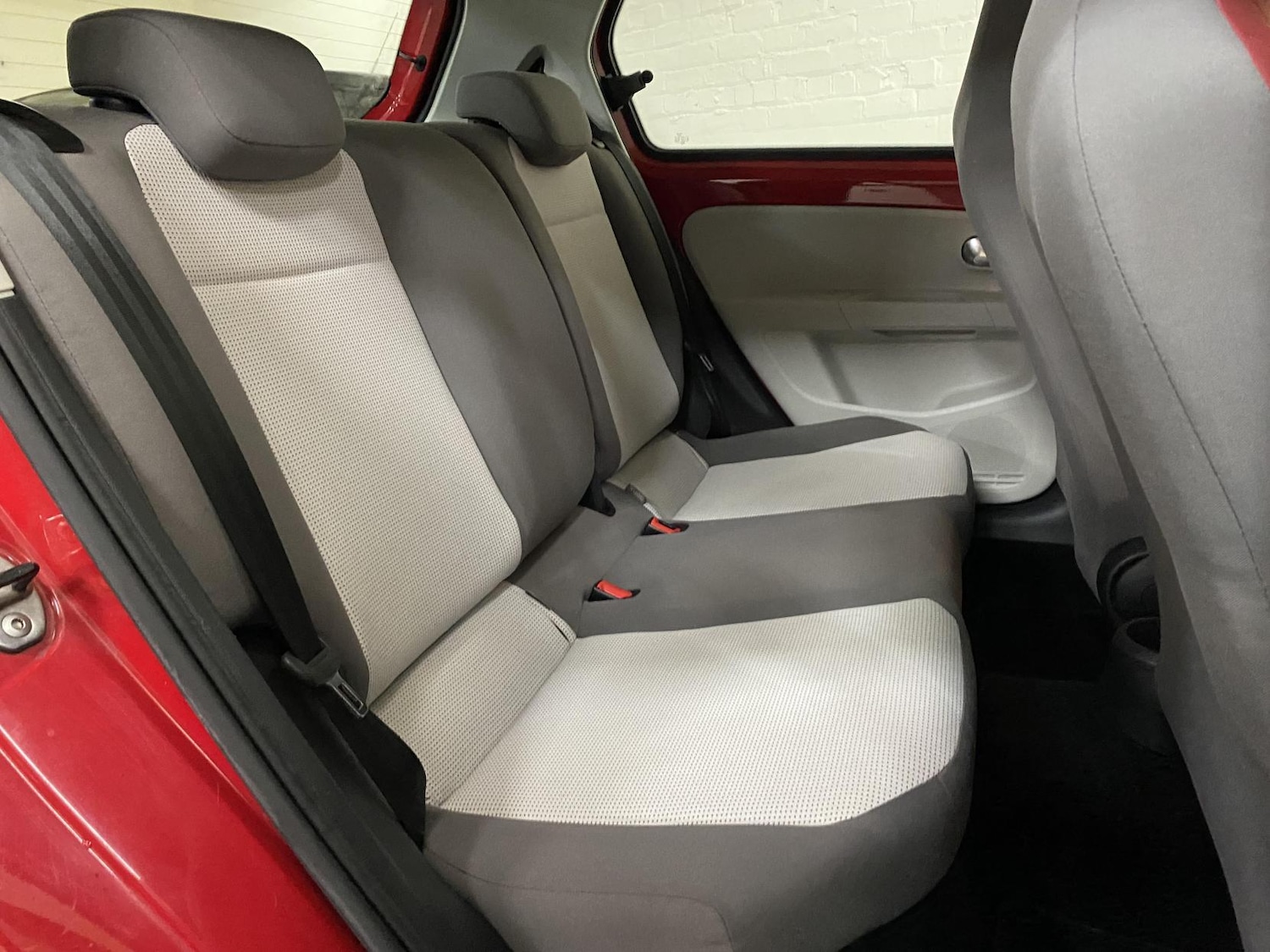 Used Volkswagen up! 2013 for sale - 76850573: Photo 32