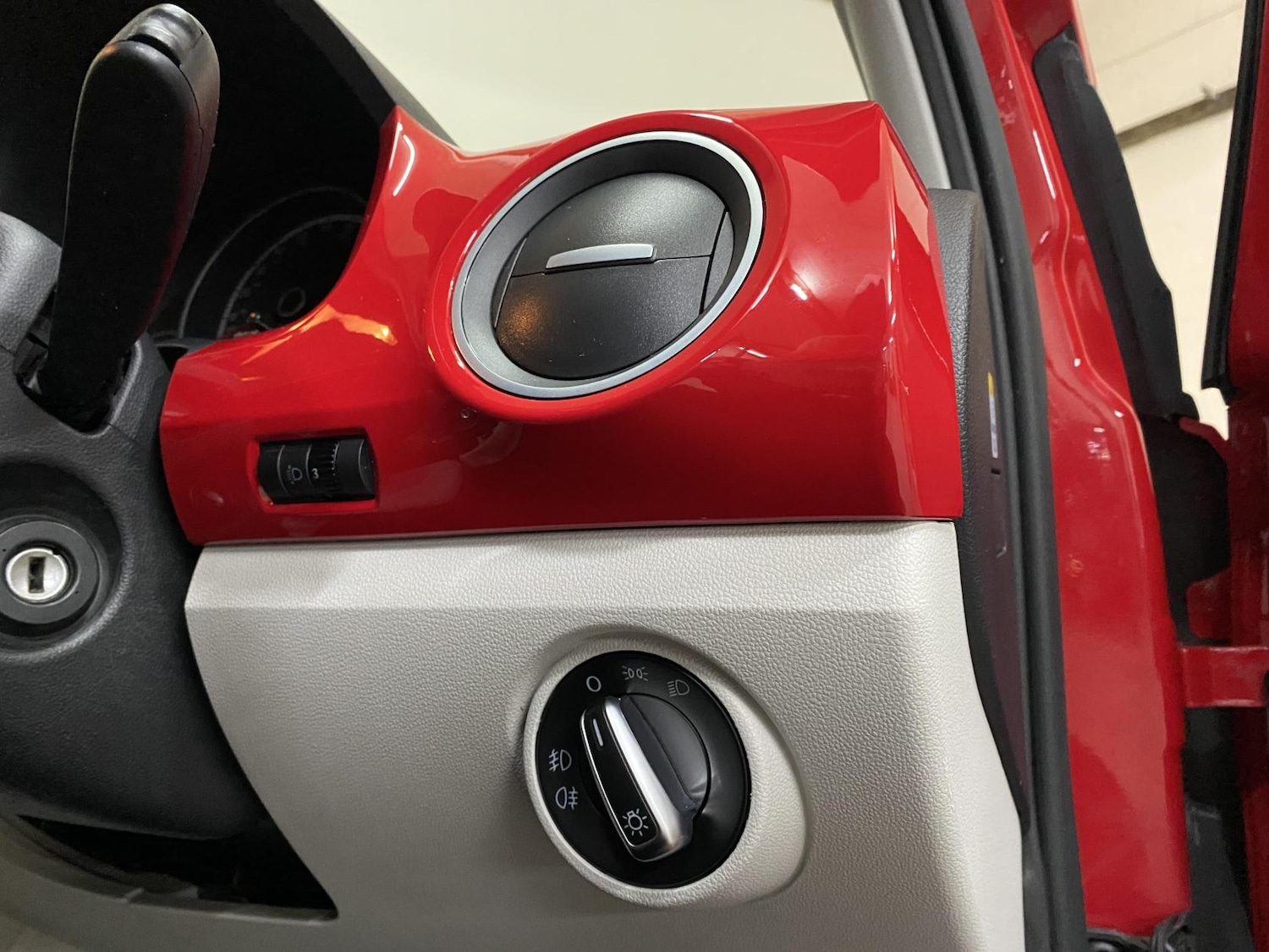 Used Volkswagen up! 2013 for sale - 76850573: Photo 43