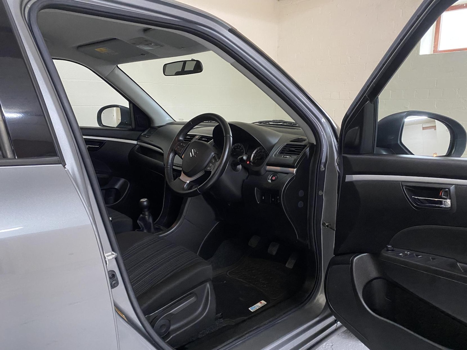 Used Suzuki Swift 2014 for sale - 76850572: Photo 13