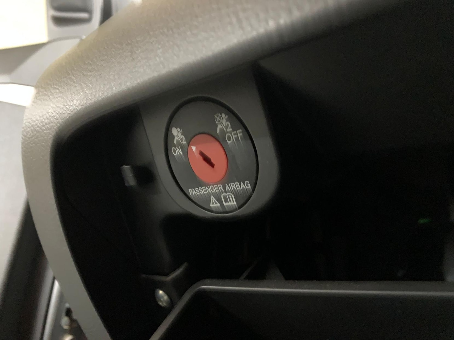 Used Suzuki Swift 2014 for sale - 76850572: Photo 26