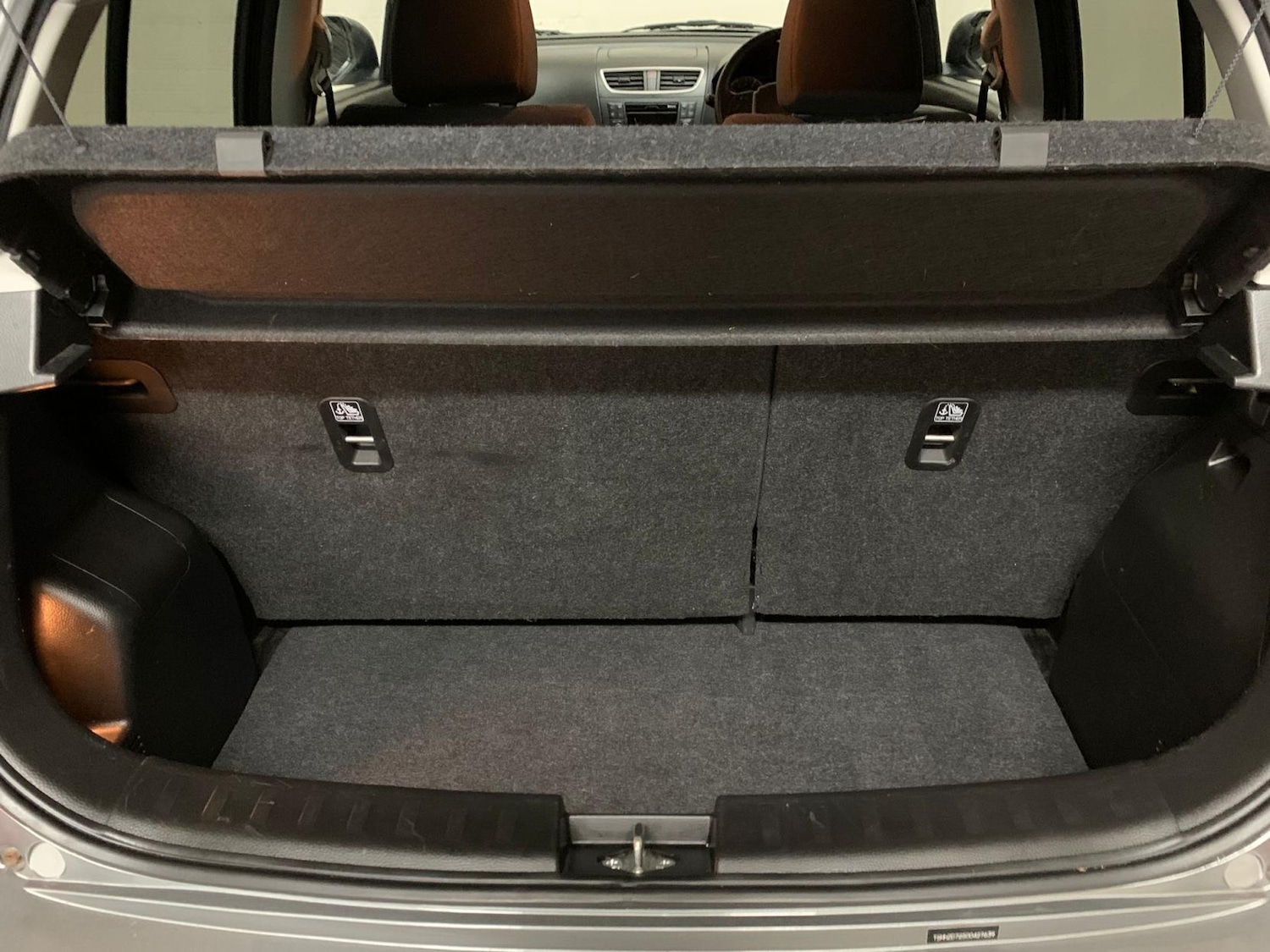 Used Suzuki Swift 2014 for sale - 76850572: Photo 29