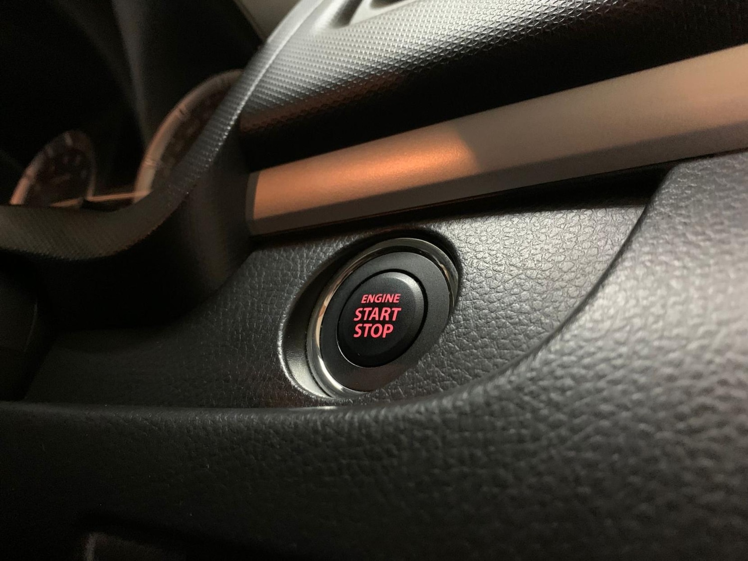 Used Suzuki Swift 2014 for sale - 76850572: Photo 32