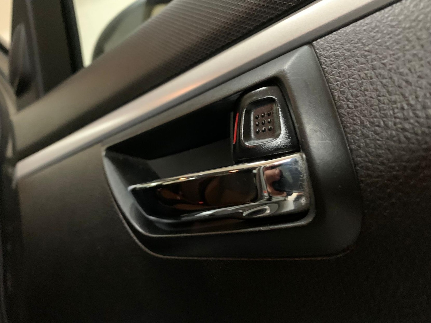 Used Suzuki Swift 2014 for sale - 76850572: Photo 43