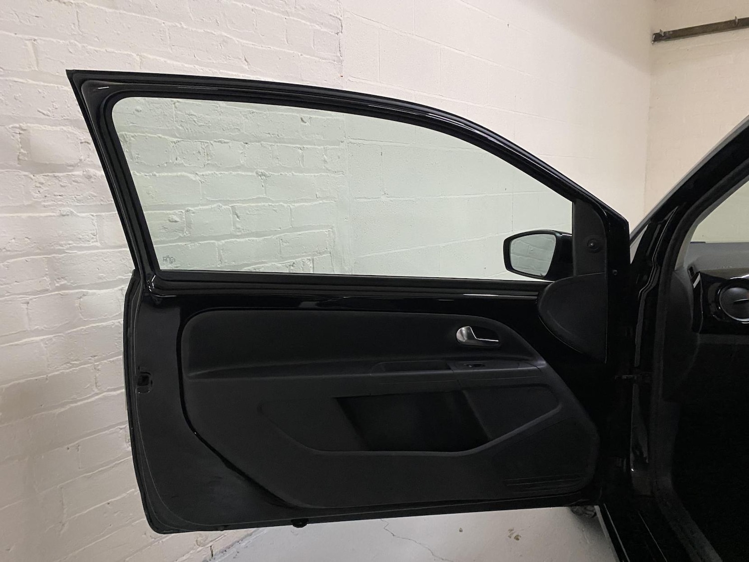 Used Volkswagen up! 2012 for sale - 76850574: Photo 15