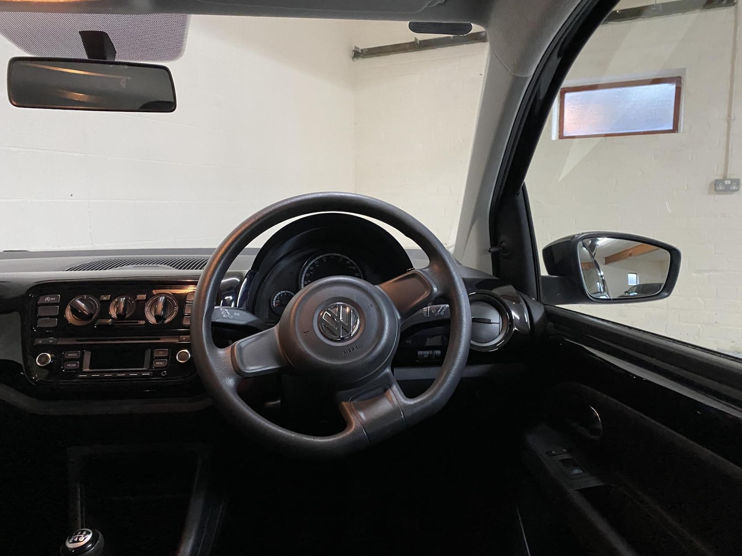 Used Volkswagen up! 2012 for sale - 76850574: Photo 24