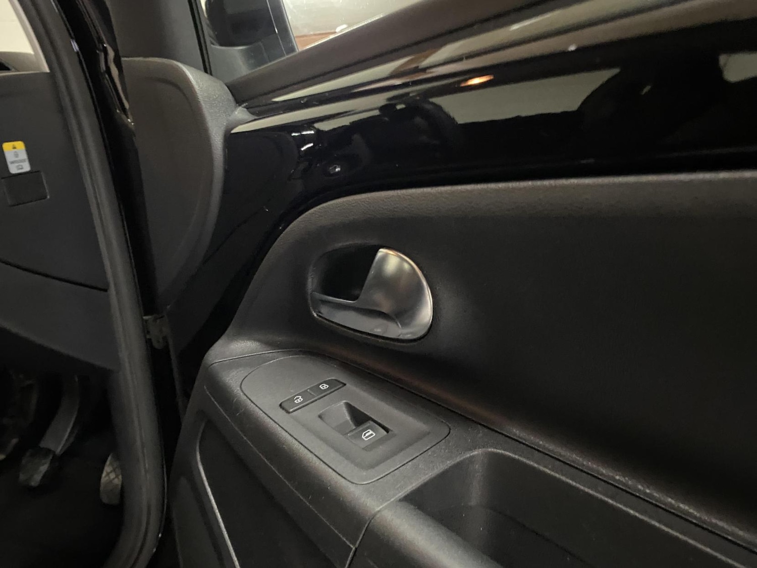 Used Volkswagen up! 2012 for sale - 76850574: Photo 29