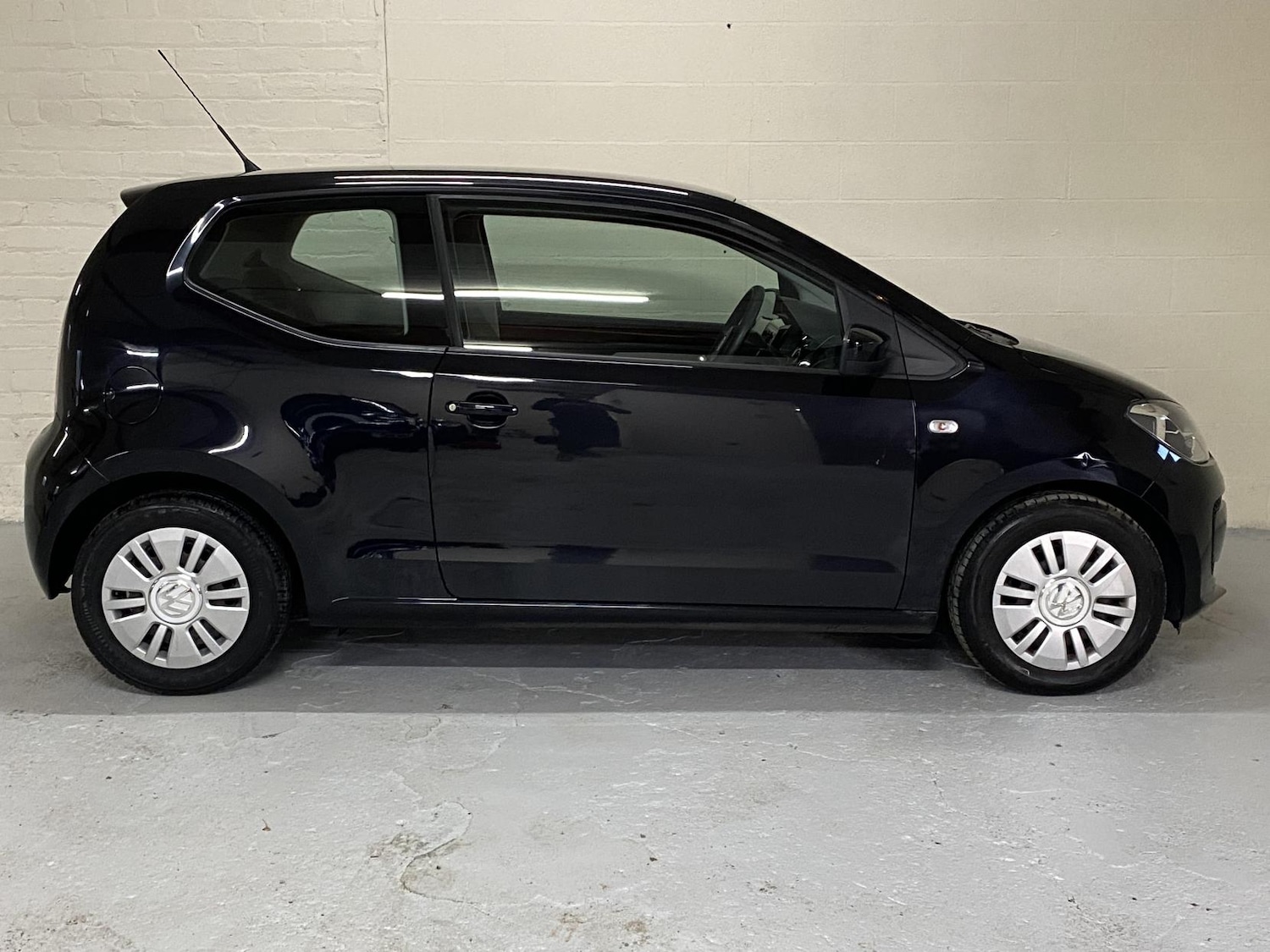 Used Volkswagen up! 2012 for sale - 76850574: Photo 9