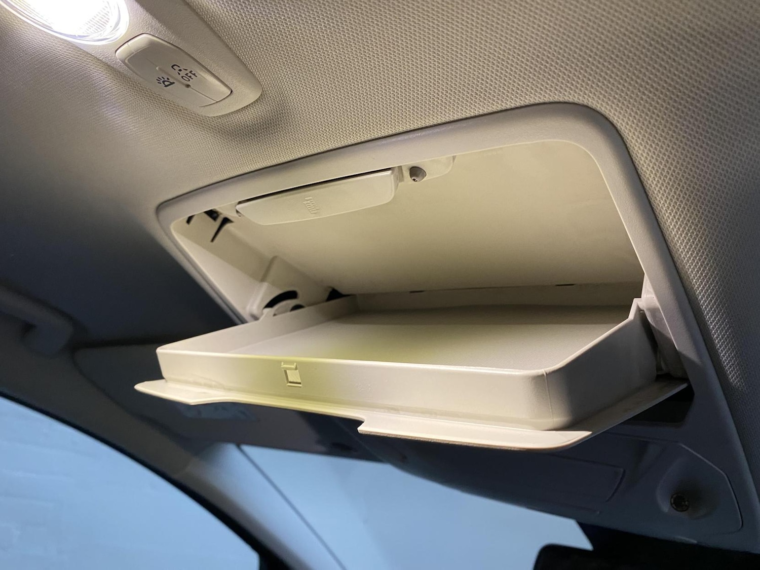 Used Ford C-Max 2018 for sale - 76850577: Photo 38