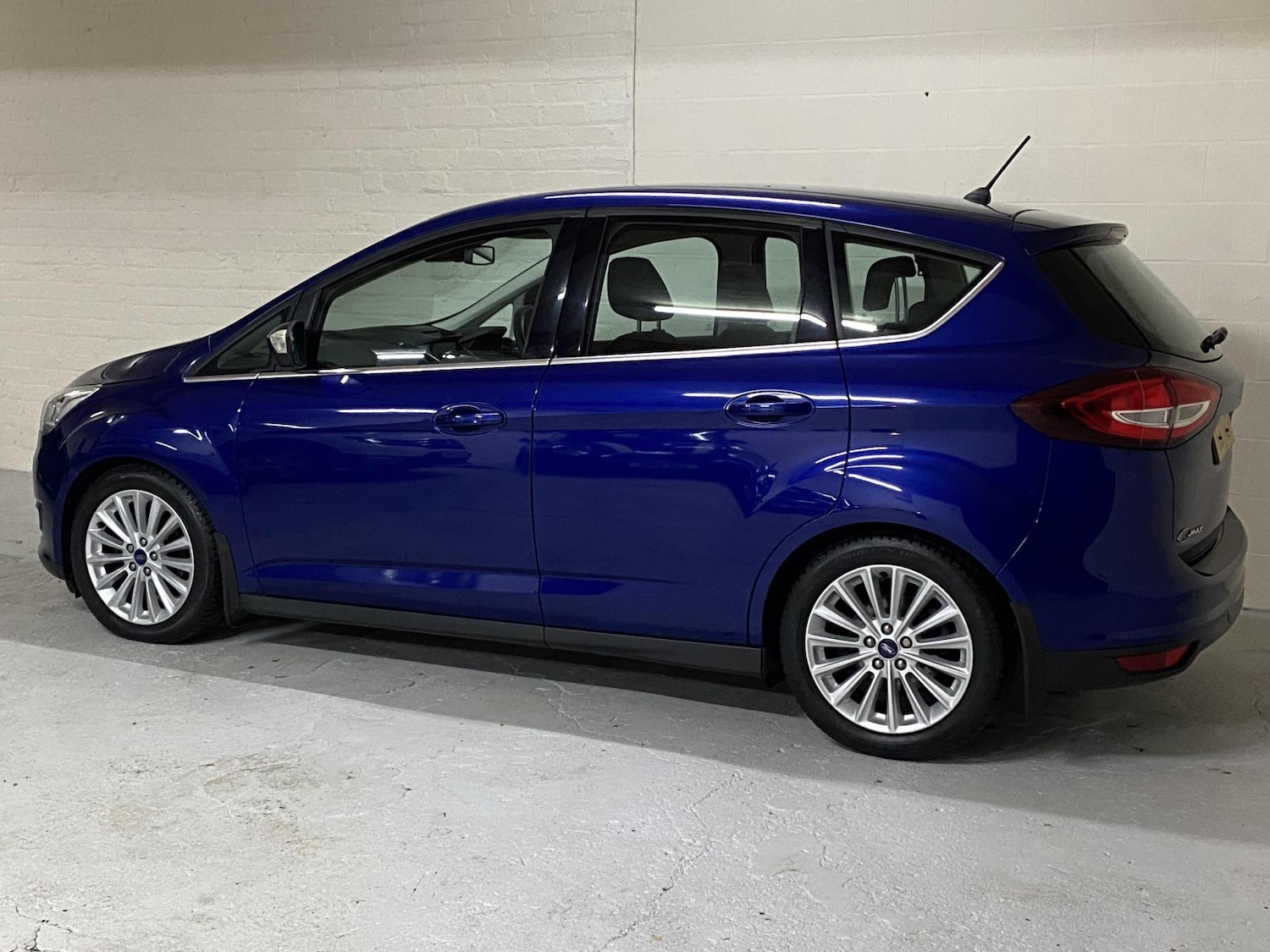 Used Ford C-Max 2018 for sale - 76850577: Photo 6