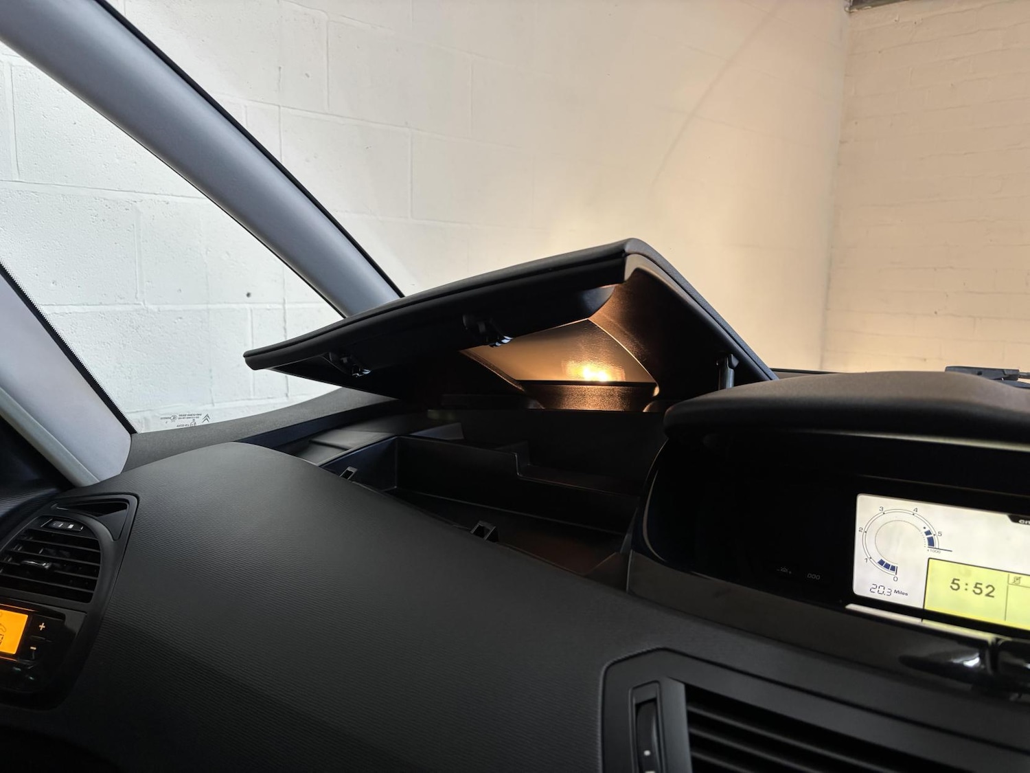 Used Citroen Grand C4 Picasso 2013 for sale - 78032123: Photo 63