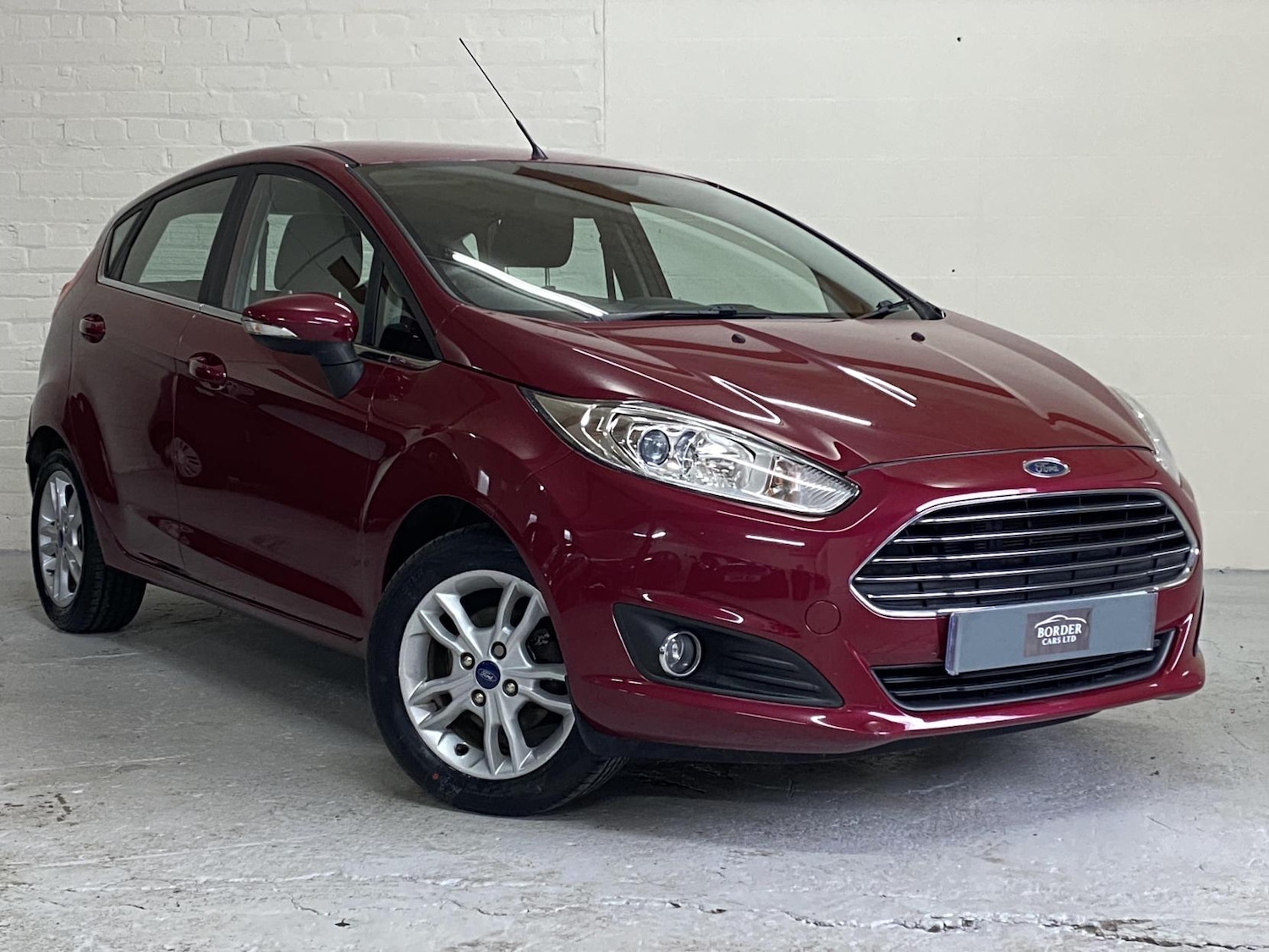 Used Ford Fiesta 2014 for sale - 76850576: Photo 1