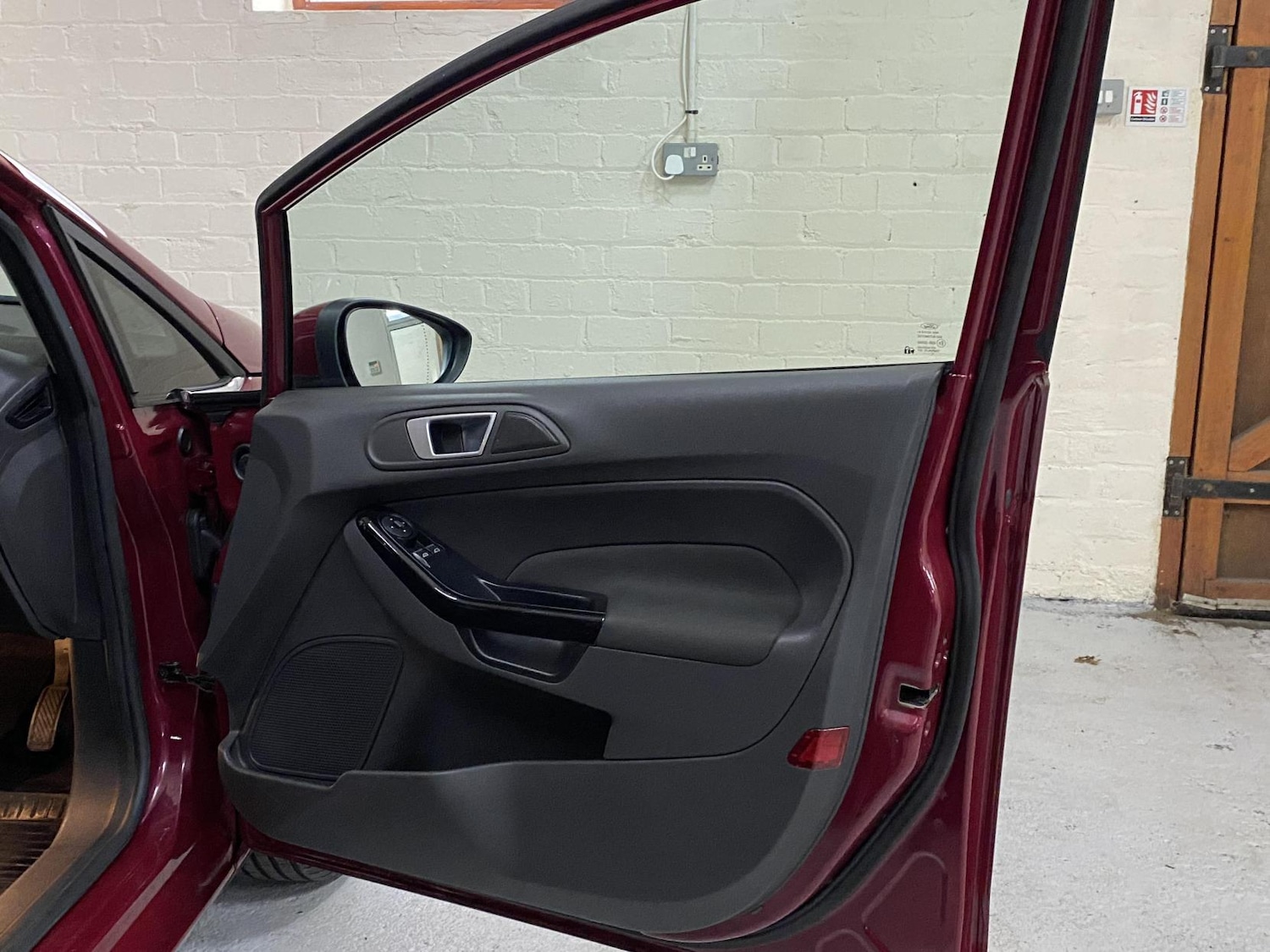 Used Ford Fiesta 2014 for sale - 76850576: Photo 11