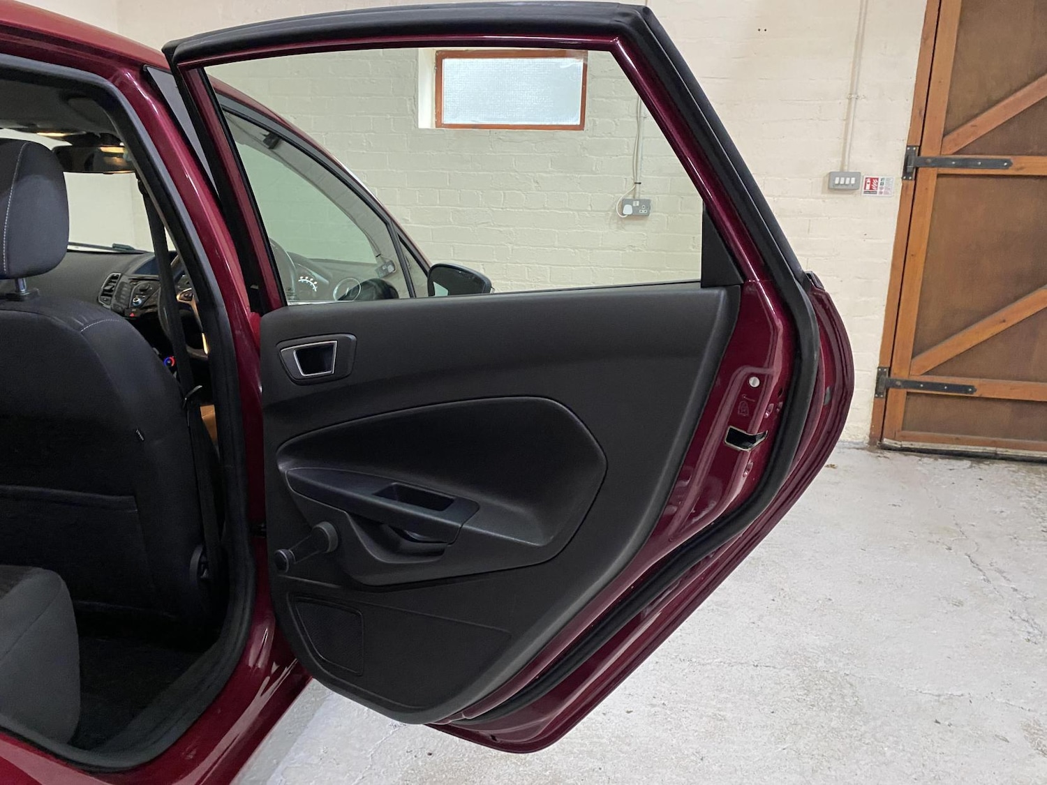 Used Ford Fiesta 2014 for sale - 76850576: Photo 13