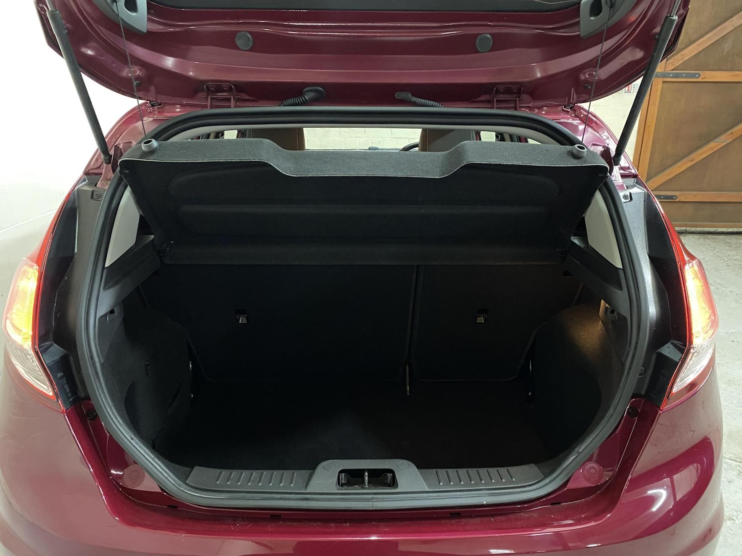 Used Ford Fiesta 2014 for sale - 76850576: Photo 21