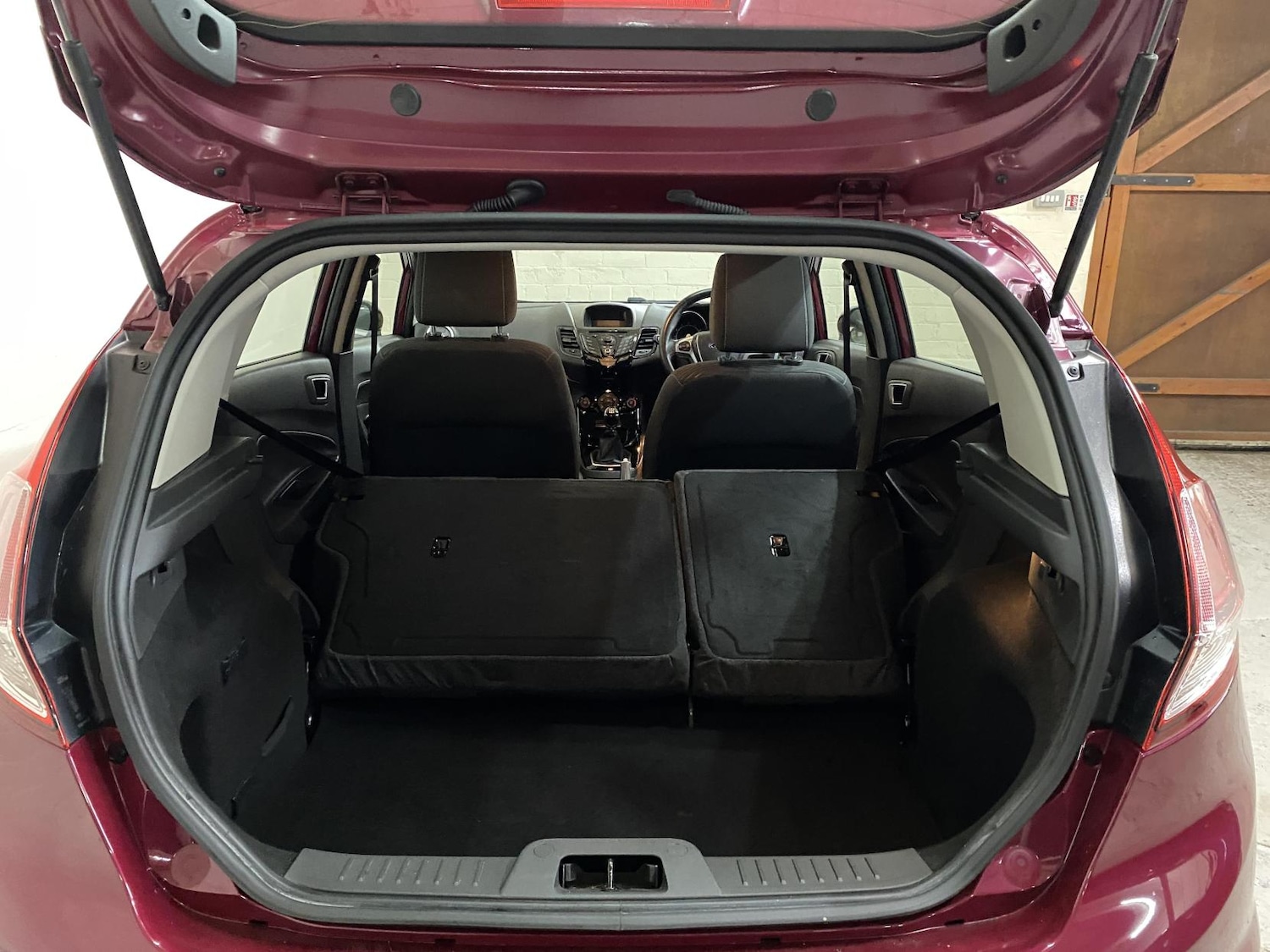 Used Ford Fiesta 2014 for sale - 76850576: Photo 23