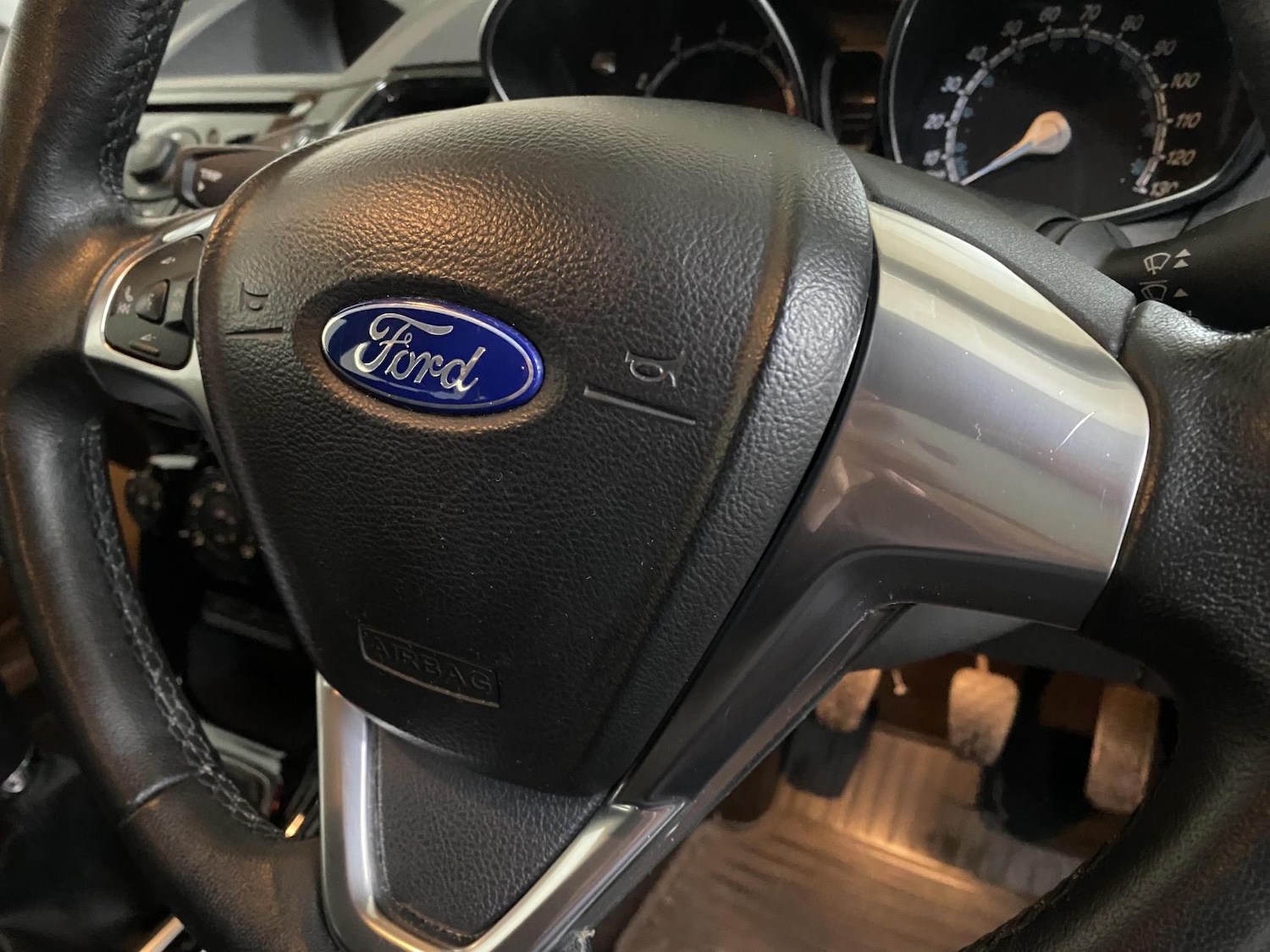 Used Ford Fiesta 2014 for sale - 76850576: Photo 32