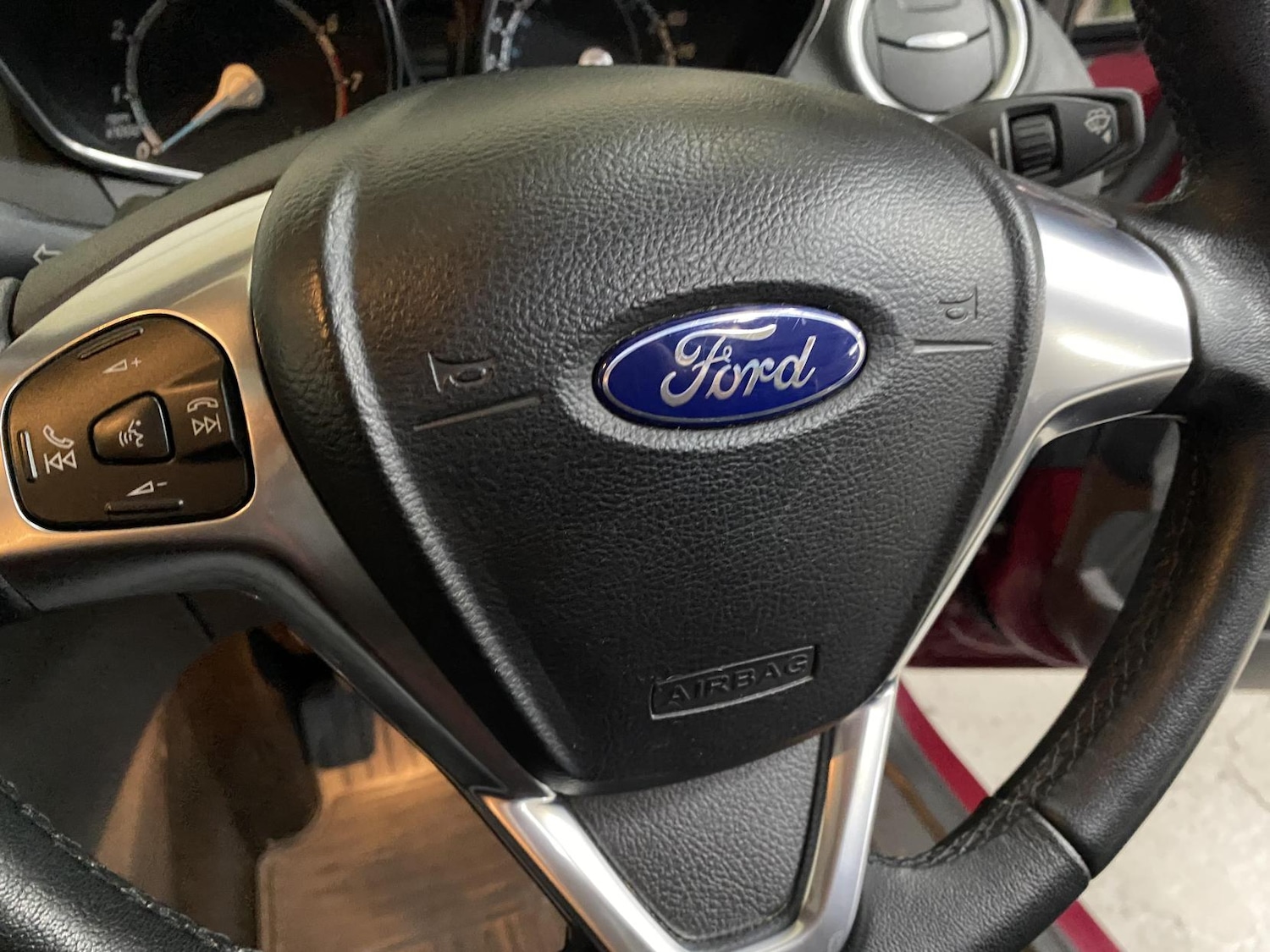 Used Ford Fiesta 2014 for sale - 76850576: Photo 33