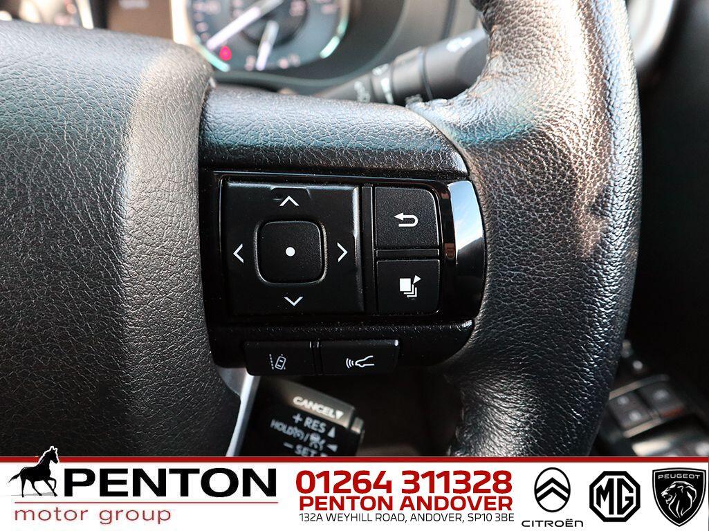 Used Toyota Hilux 2021 for sale - 77215834: Photo 11