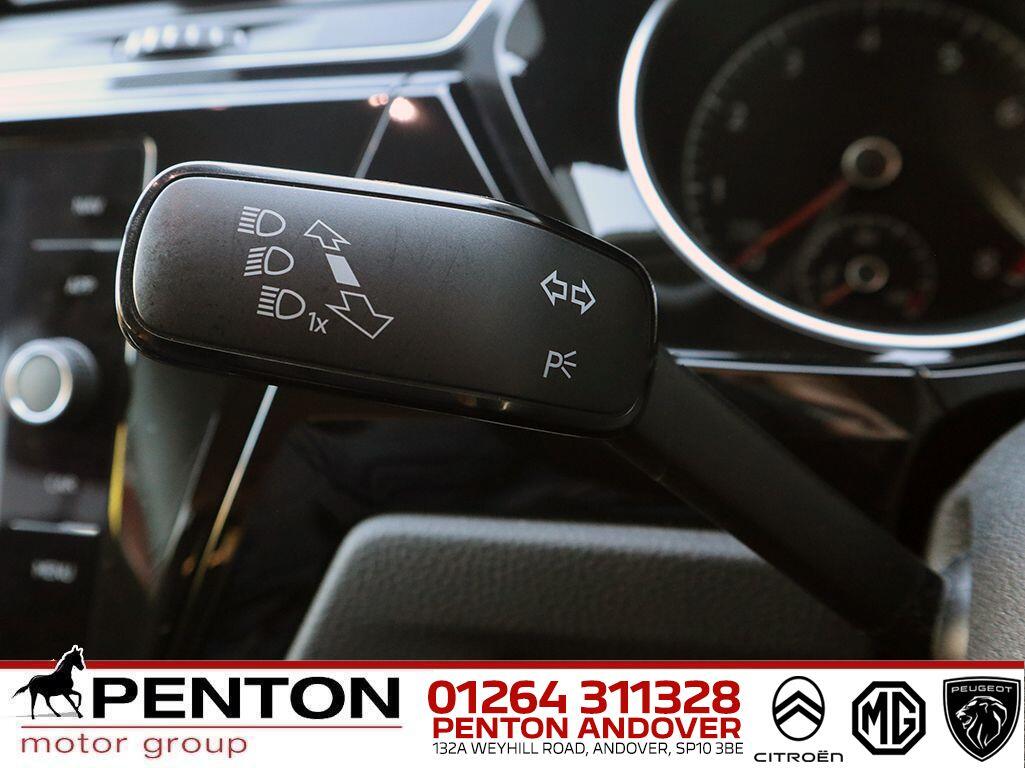 Used Volkswagen Touran 2021 for sale - 76801792: Photo 12